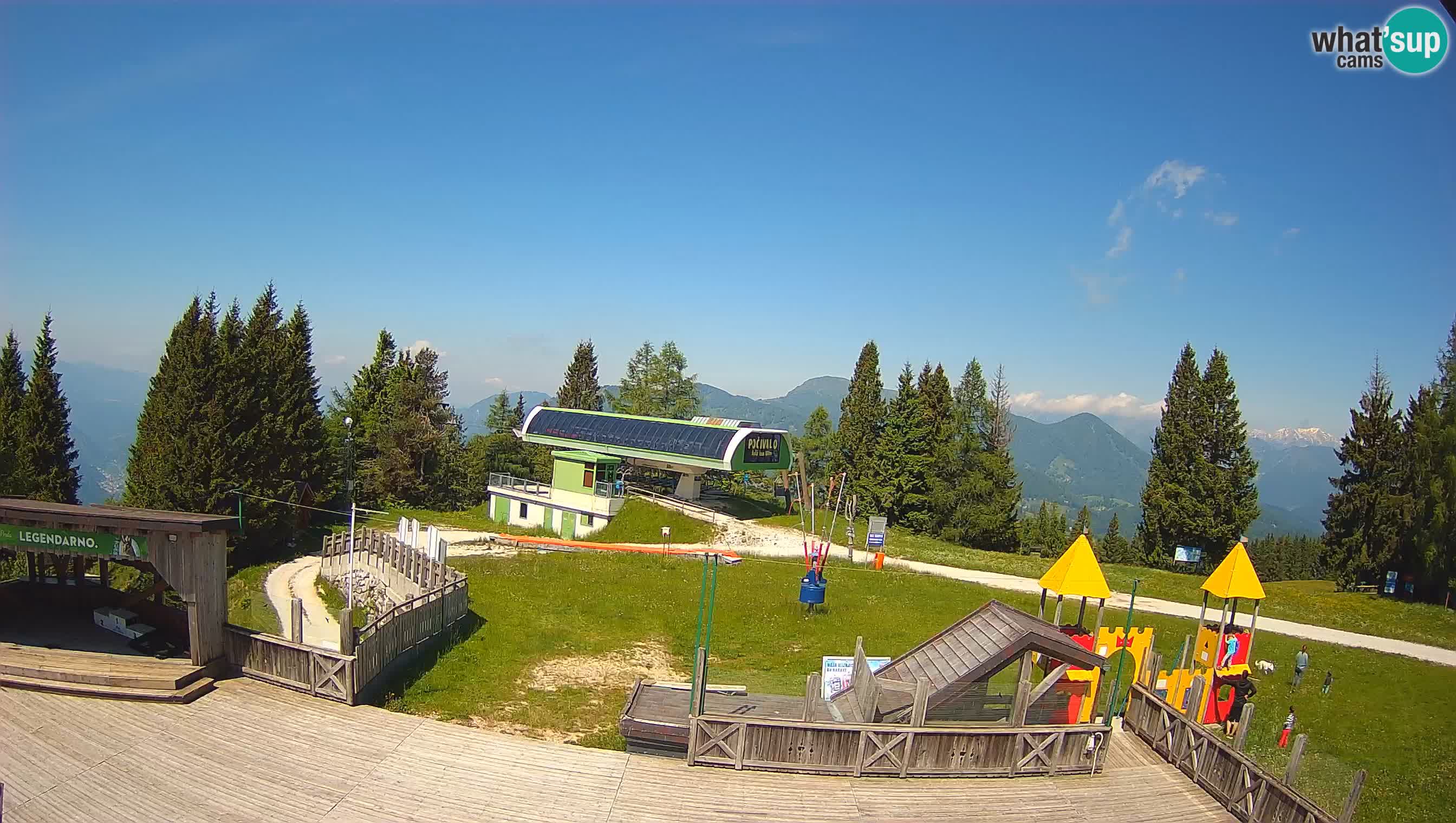 Alpska Perla Ski center Cerkno Počivalo webcam – Slovenia