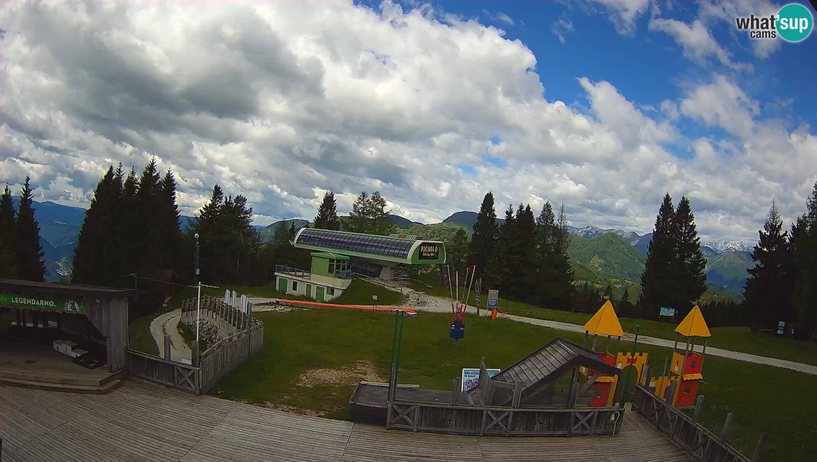 Webcam de la station de ski des Alpes slovènes à Cerkno Počivalo