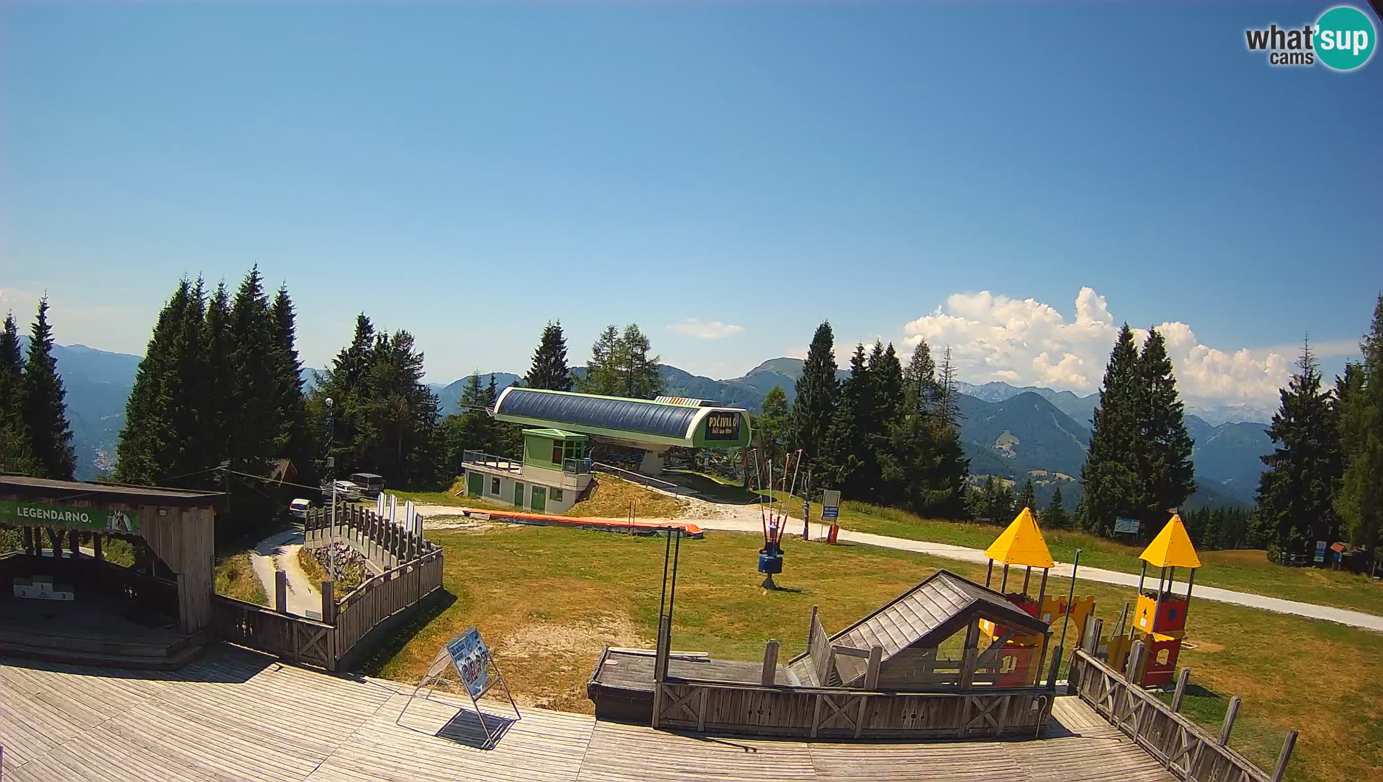 Alpska Perla Ski center Cerkno Počivalo webcam – Slovenia
