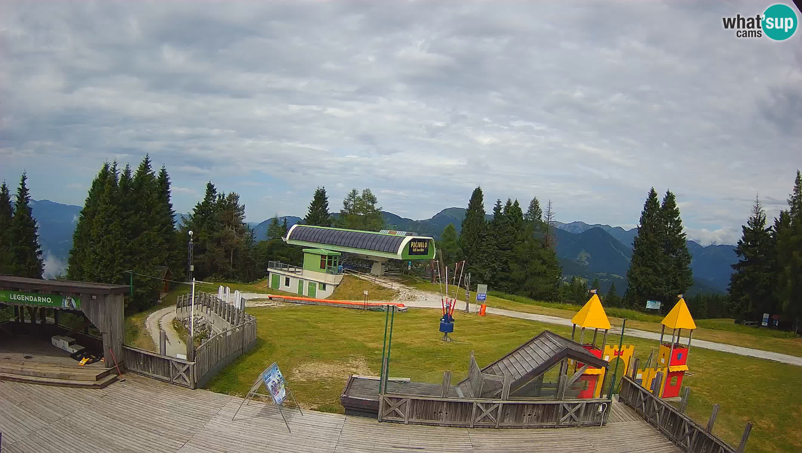 Alpska Perla Ski center Cerkno Počivalo webcam – Slovenia