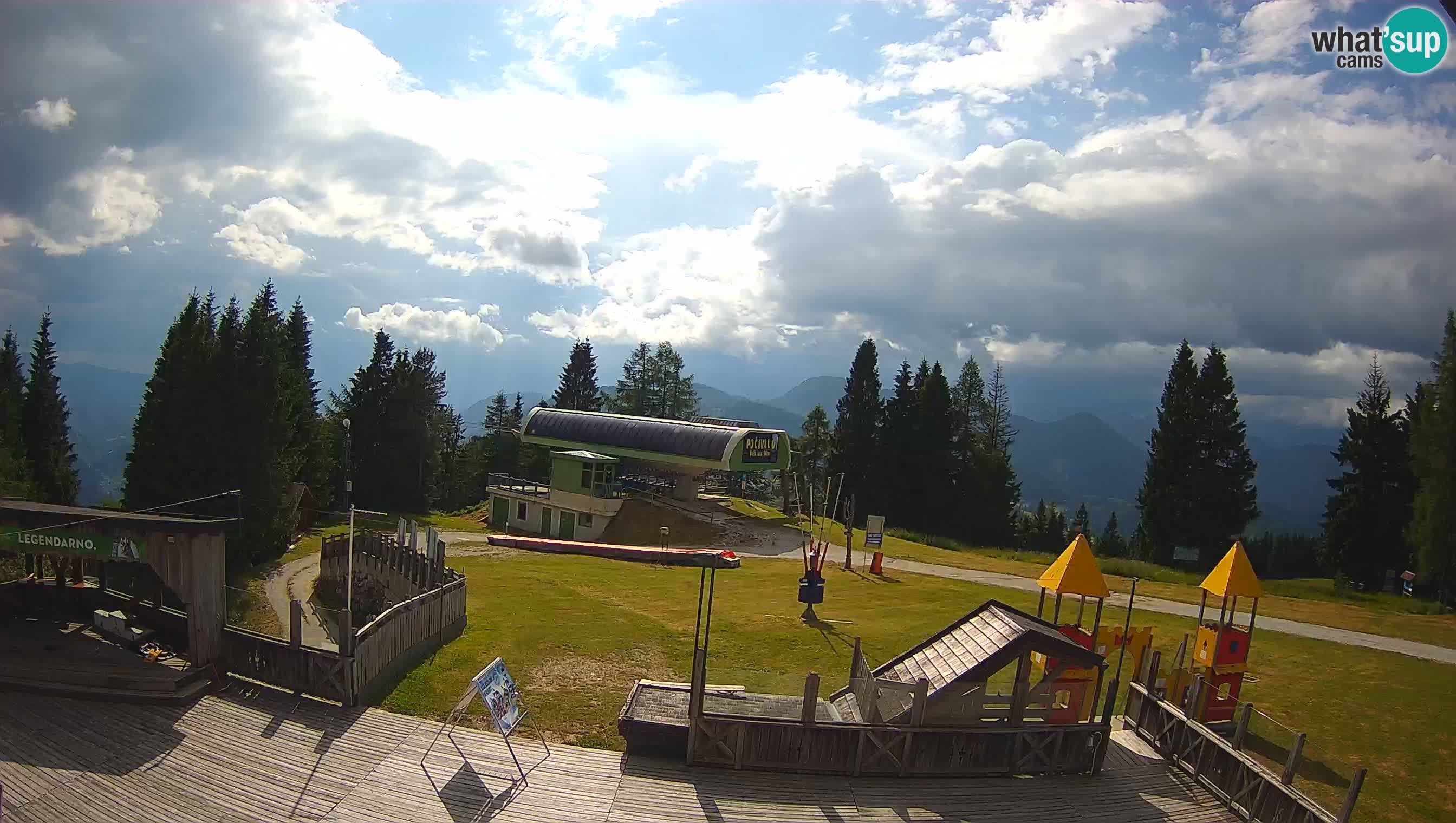 Alpska Perla Ski center Cerkno Počivalo webcam – Slovenia