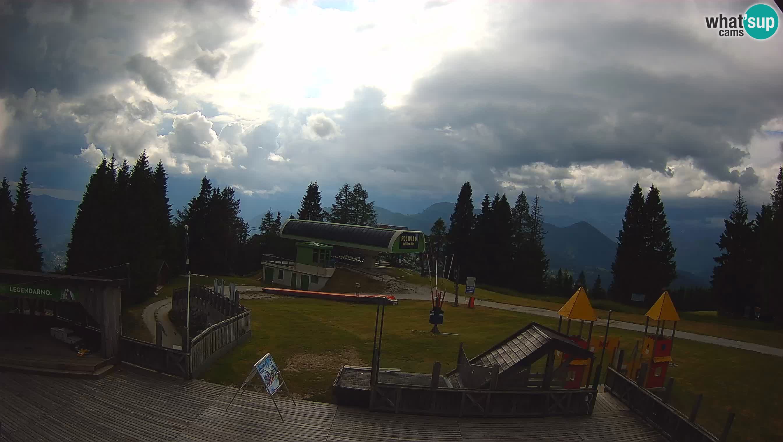 Alpska Perla Ski hotel Cerkno Počivalo webcam – Slovenia