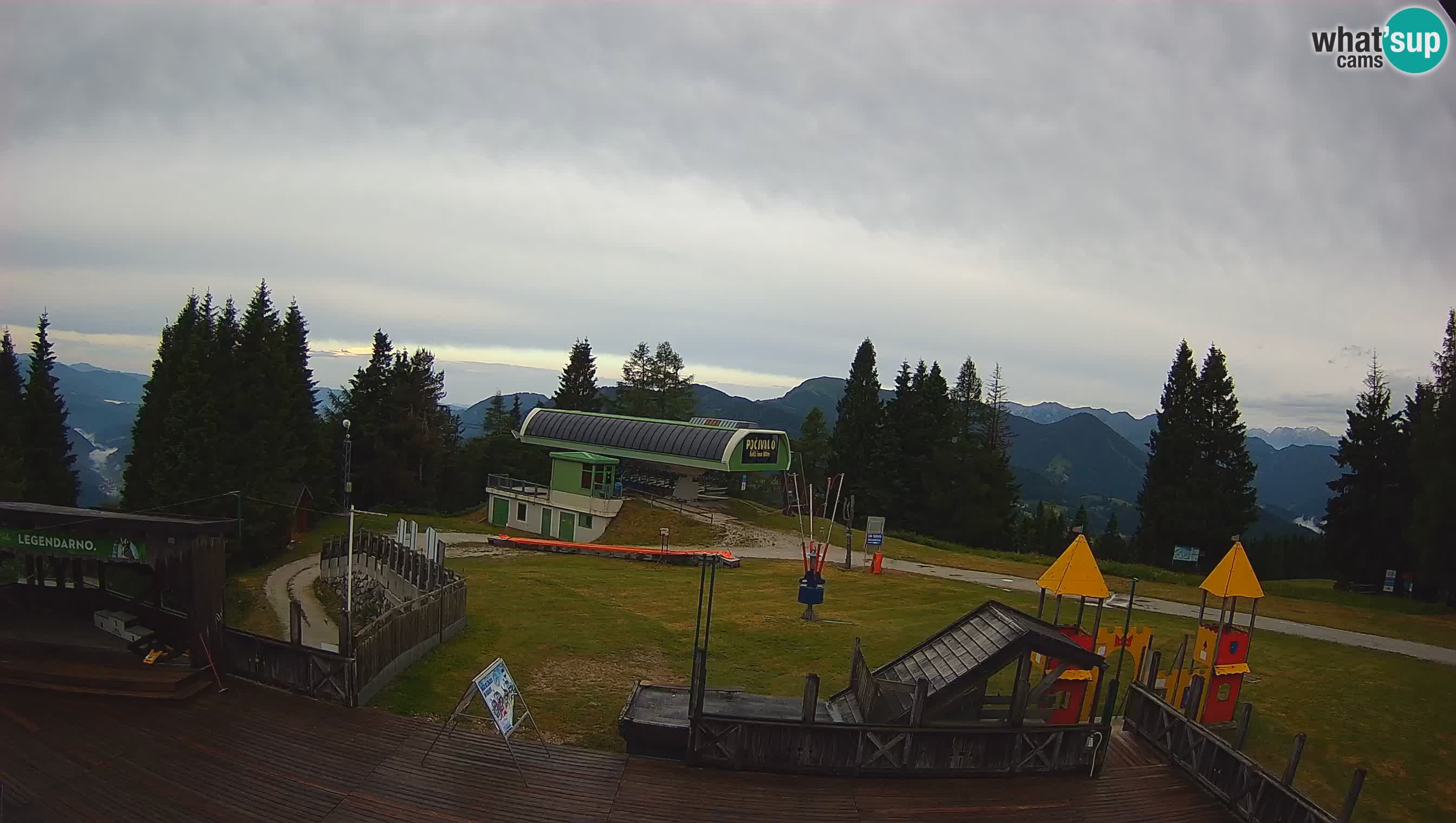 Webcam de la station de ski des Alpes slovènes à Cerkno Počivalo