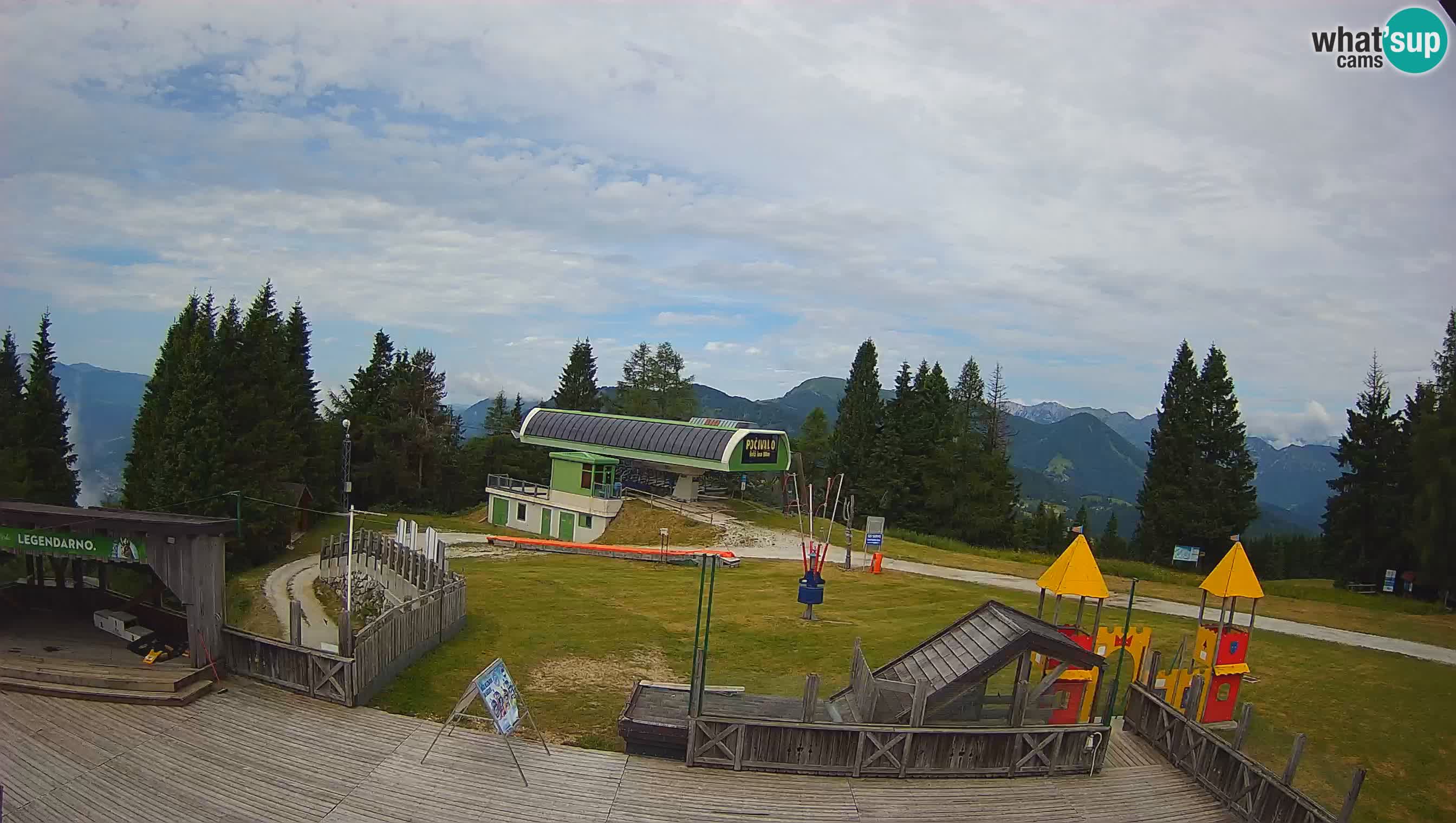 Webcam de la station de ski des Alpes slovènes à Cerkno Počivalo