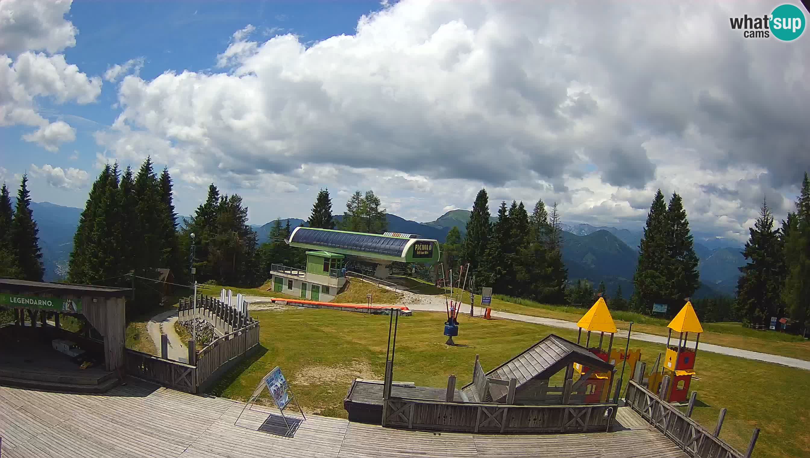 Alpska Perla Ski center Cerkno Počivalo webcam – Slovenia