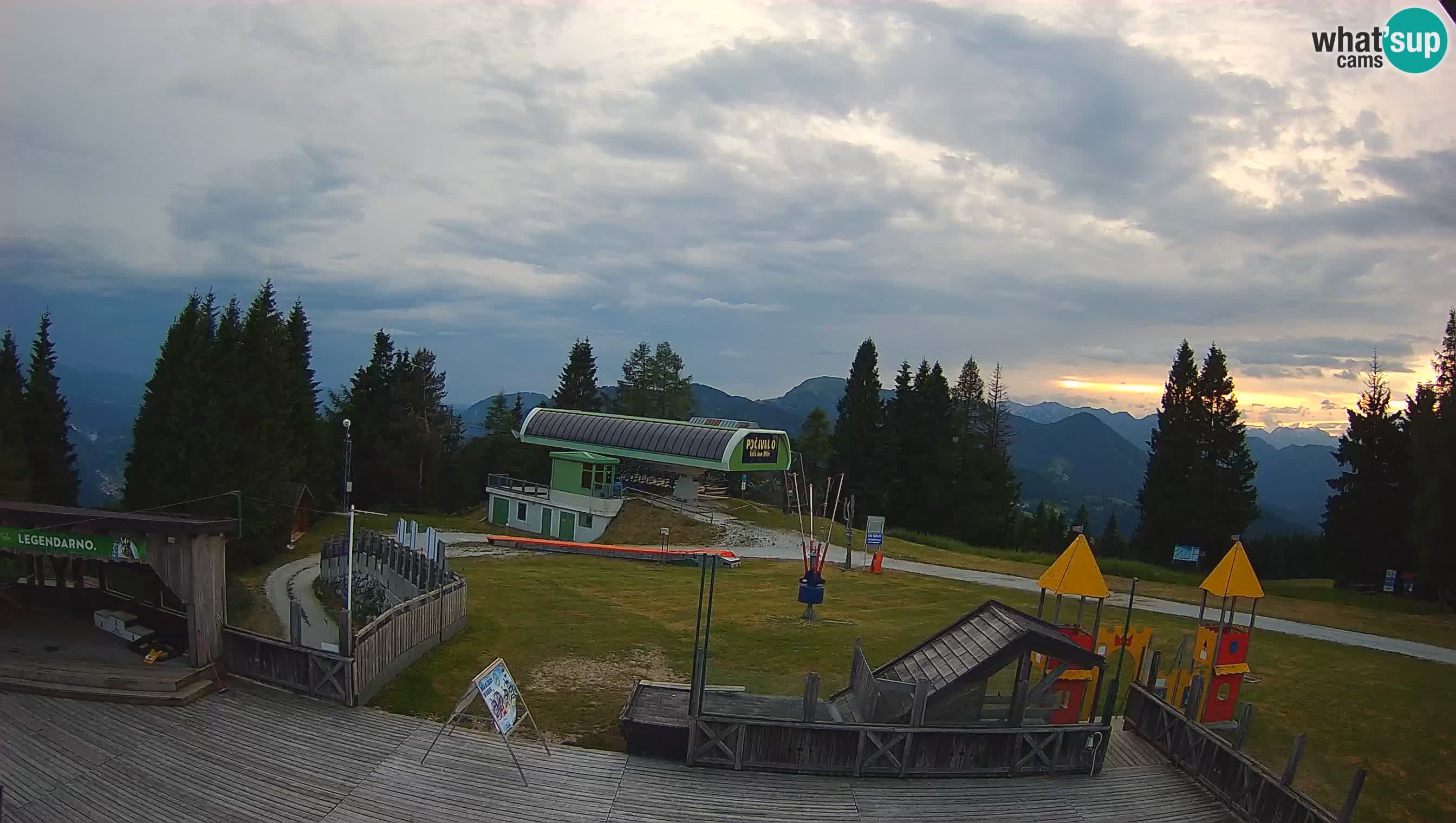 Alpska Perla kamera Cerkno Počivalo
