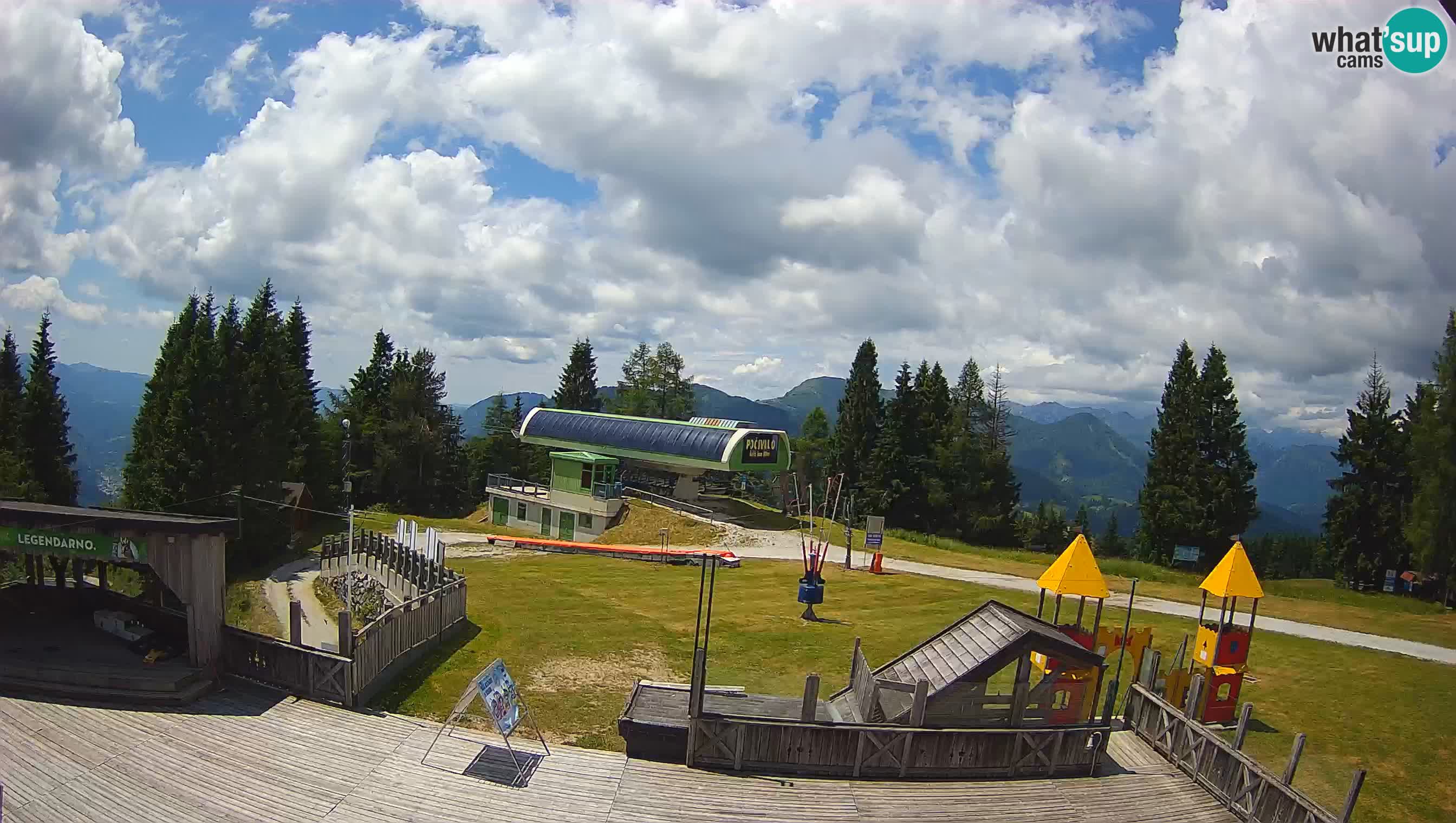 Alpska Perla Ski hotel Cerkno Počivalo webcam – Slovenia