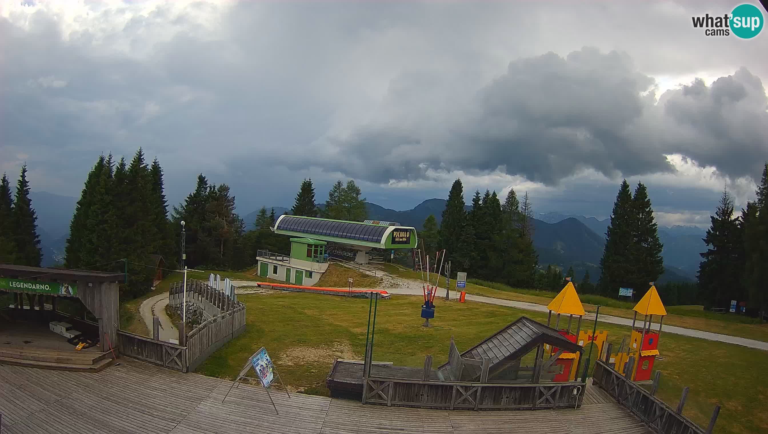 Alpska Perla Ski center Cerkno Počivalo webcam – Slovenia