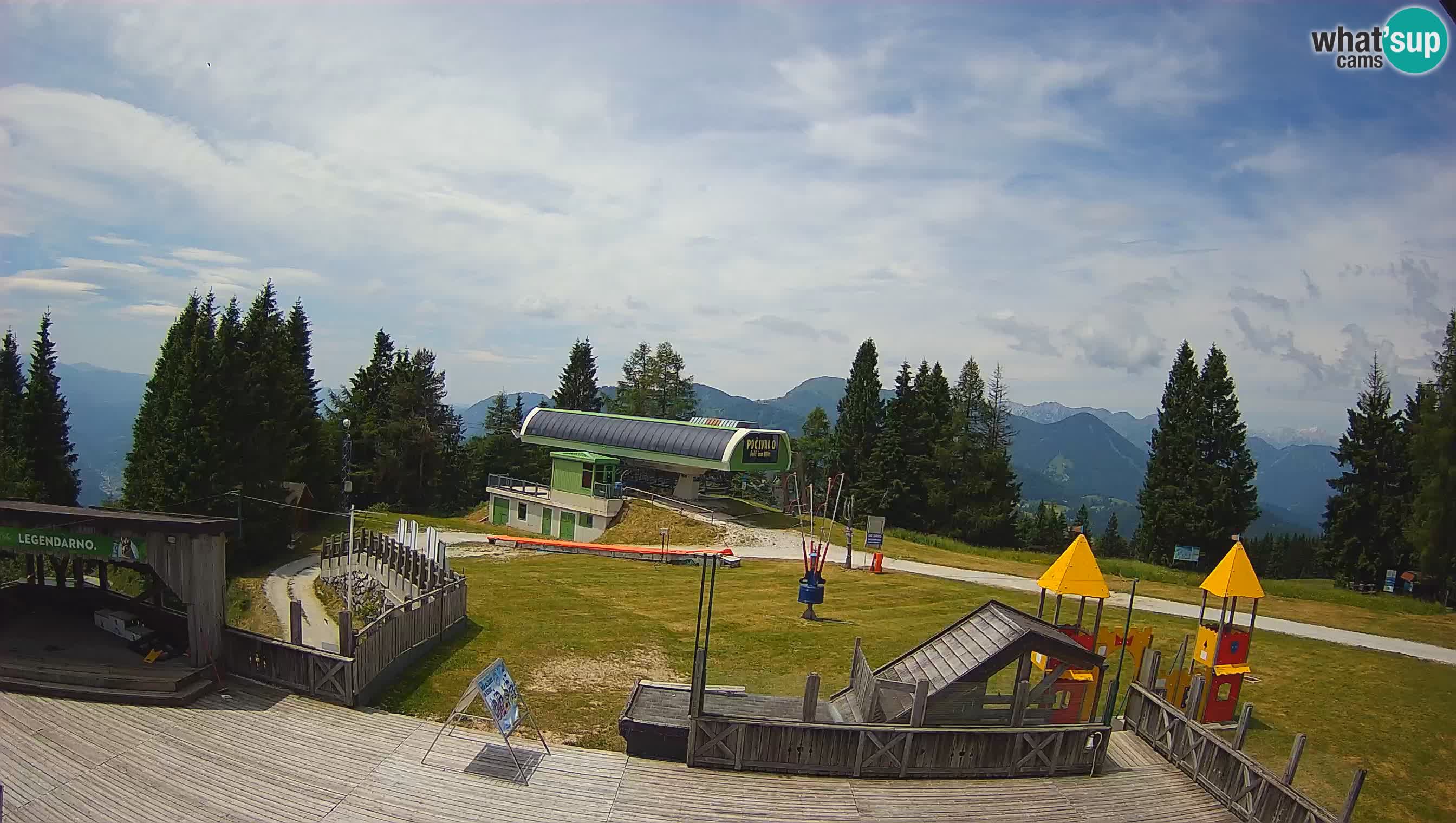 Alpska Perla Ski center Cerkno Počivalo webcam – Slovenia