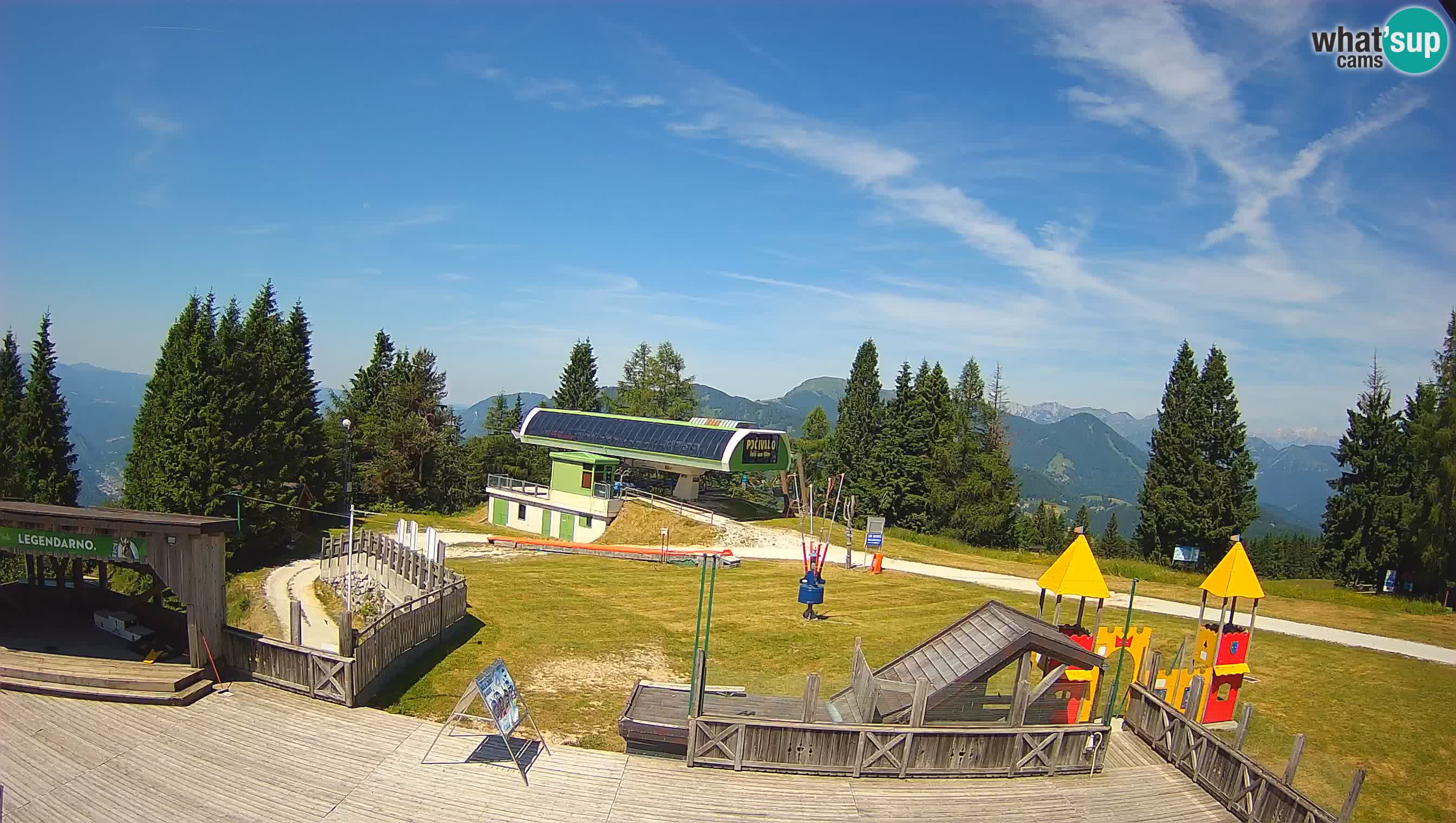 Alpska Perla Ski center Cerkno Počivalo webcam – Slovenia