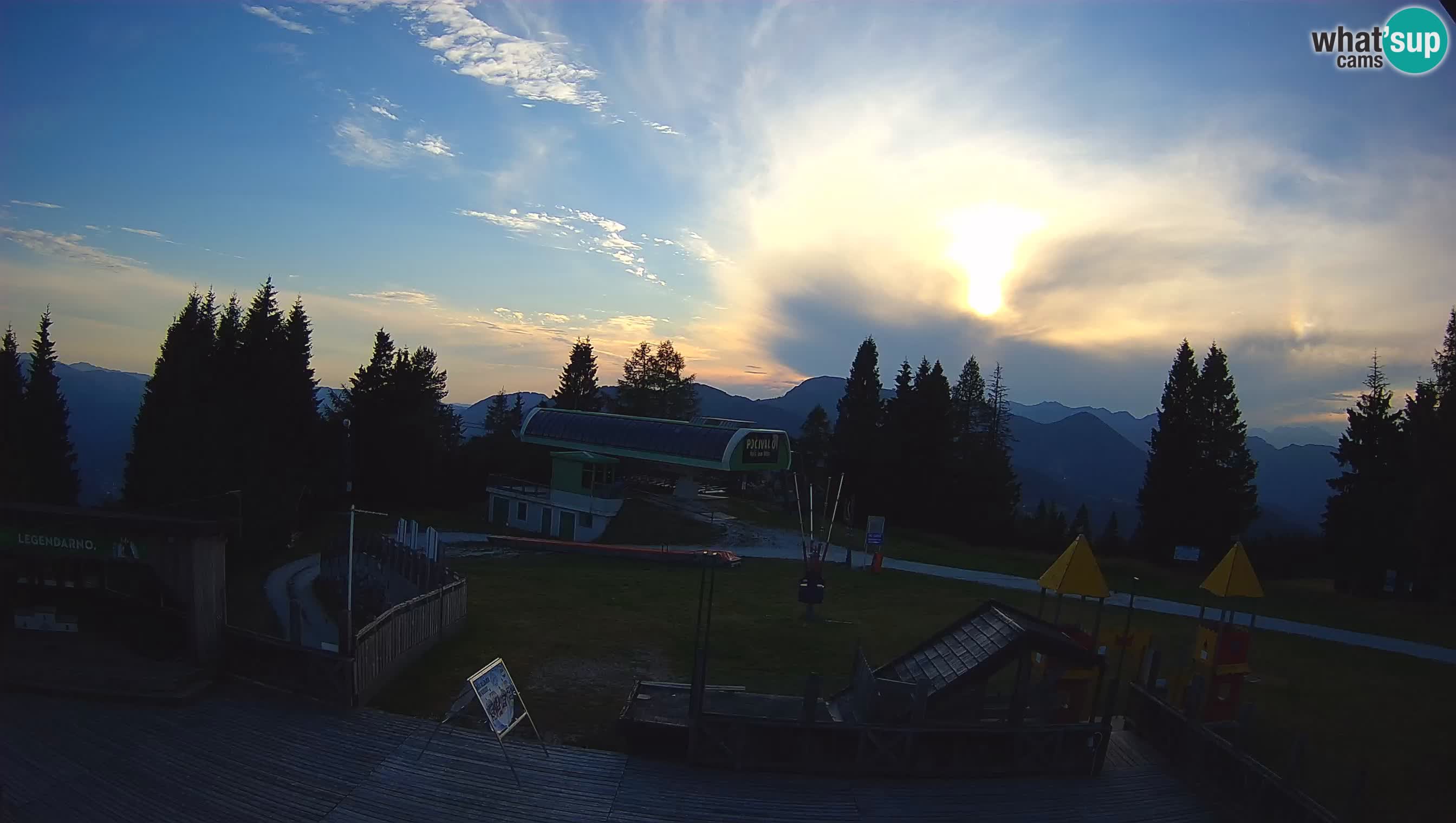 Webcam de la station de ski des Alpes slovènes à Cerkno Počivalo