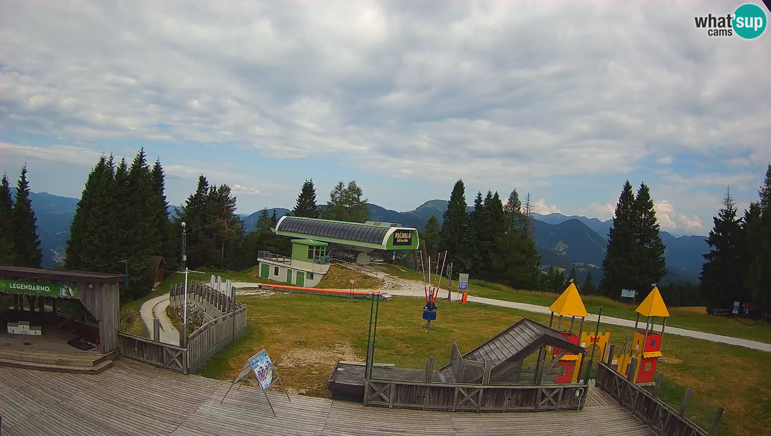 Alpska Perla Ski center Cerkno Počivalo webcam – Slovenia