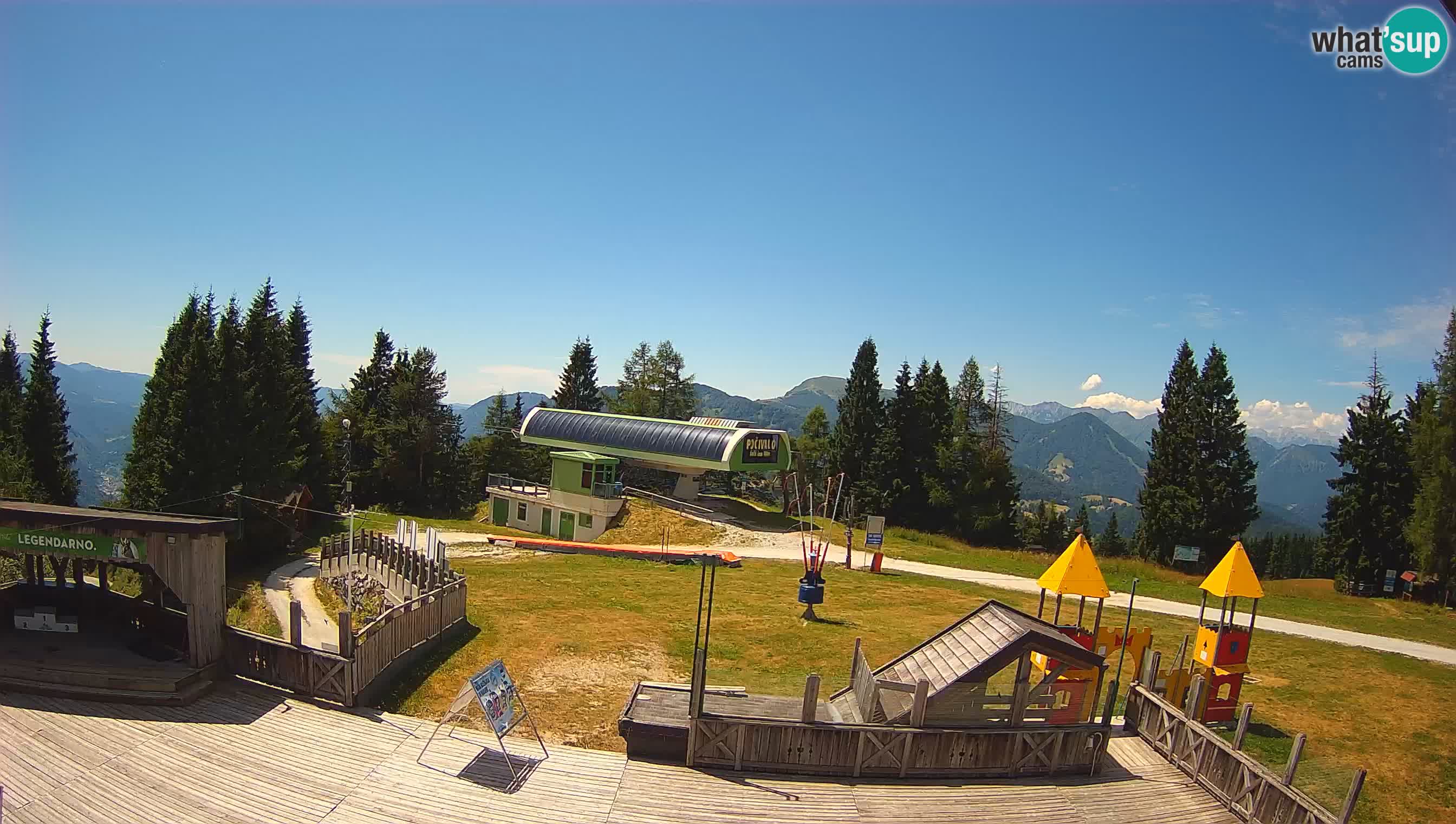 Alpska Perla Ski center Cerkno Počivalo webcam – Slovenia