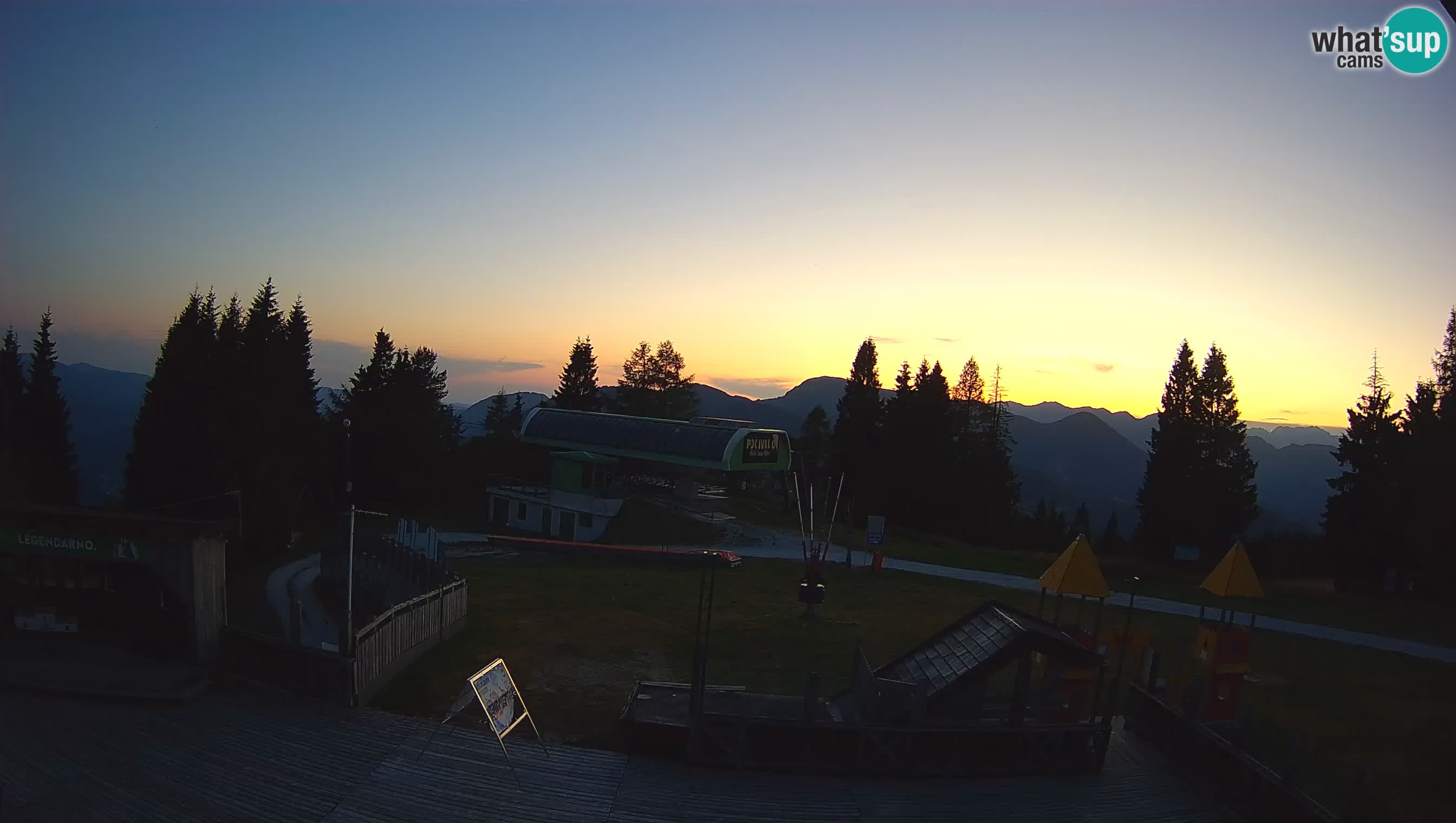 Alpska Perla Ski hotel Cerkno Počivalo webcam – Slovenia