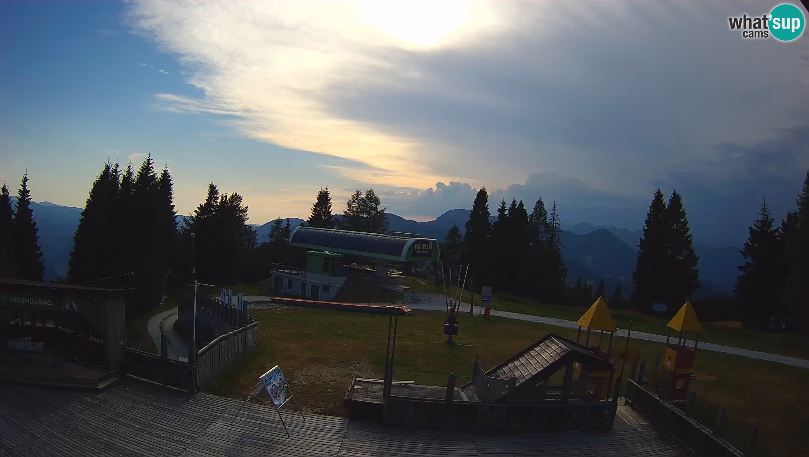 Alpska Perla Ski center Cerkno Počivalo webcam – Slovenia