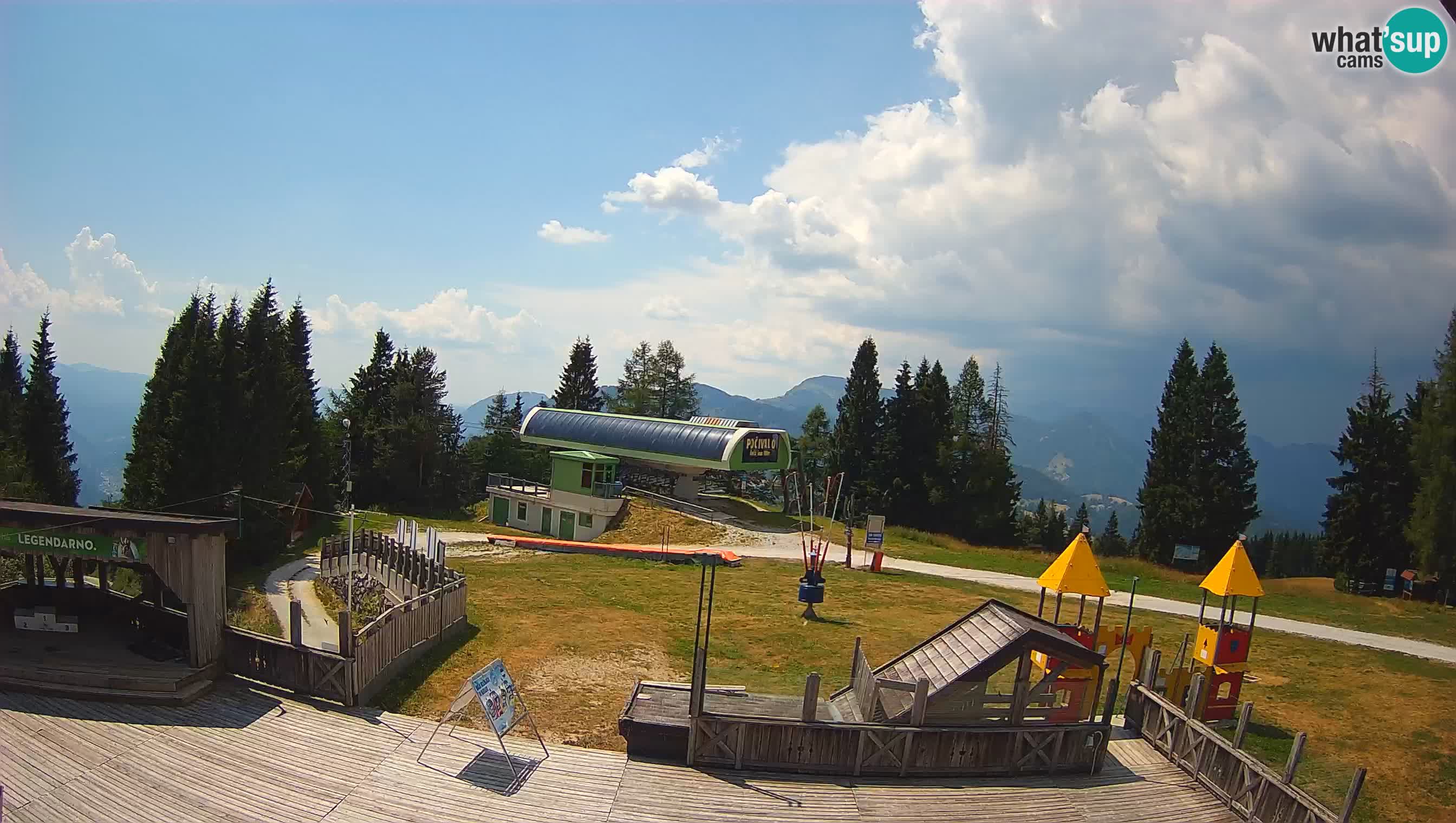 Alpska Perla Ski center Cerkno Počivalo webcam – Slovenia