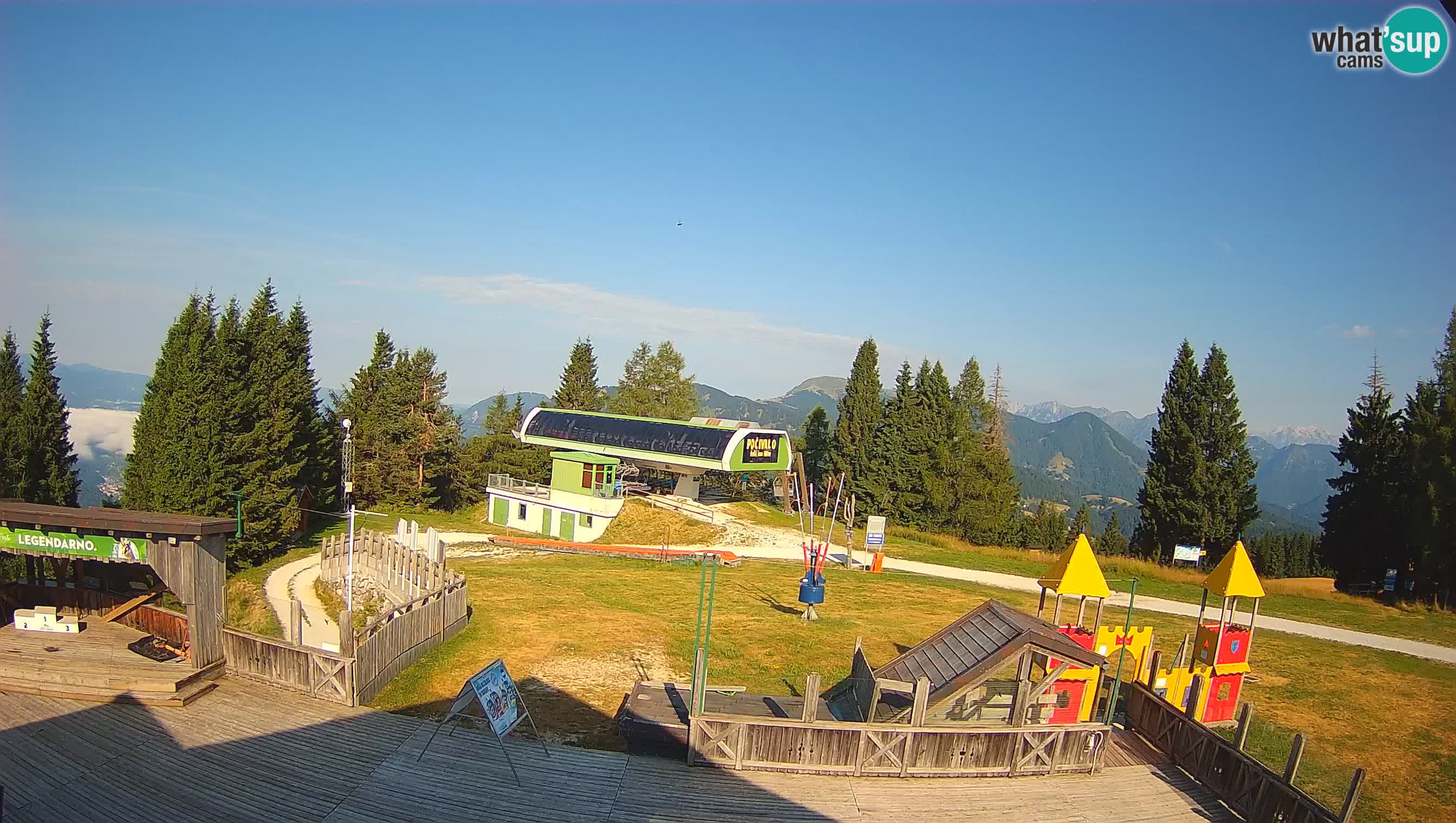 Alpska Perla Ski center Cerkno Počivalo webcam – Slovenia