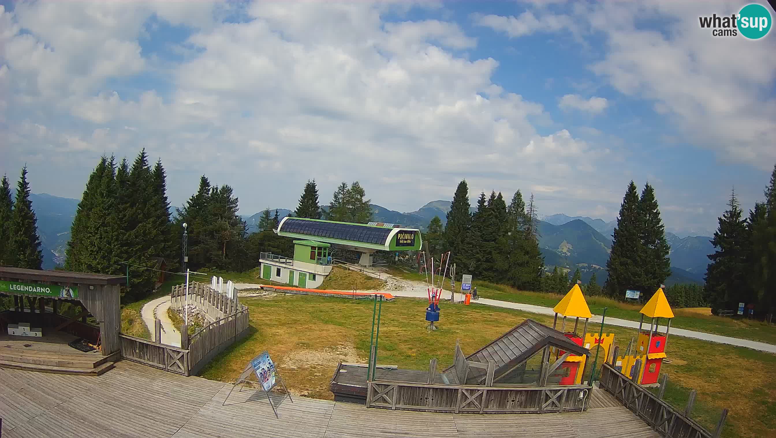 Alpska Perla Ski center Cerkno Počivalo webcam – Slovenia