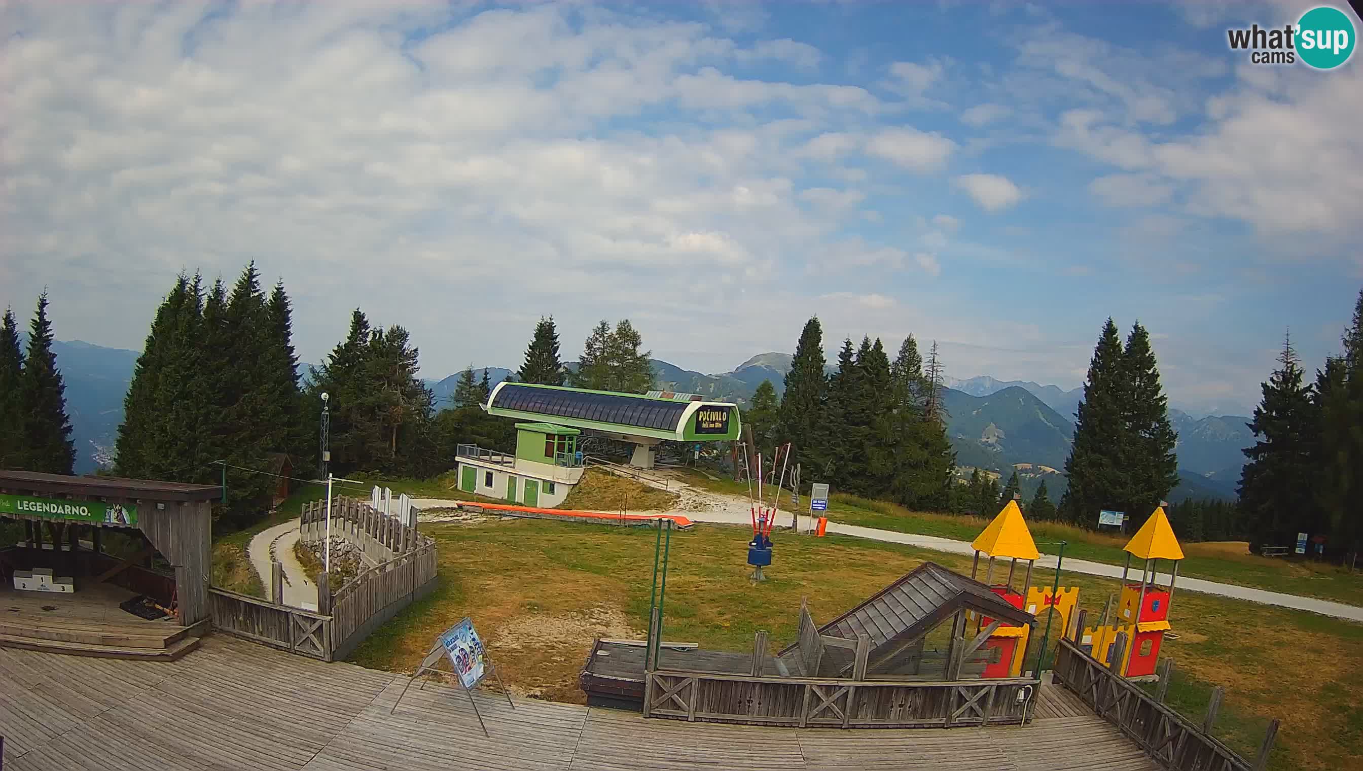 Alpska Perla Ski center Cerkno Počivalo webcam – Slovenia