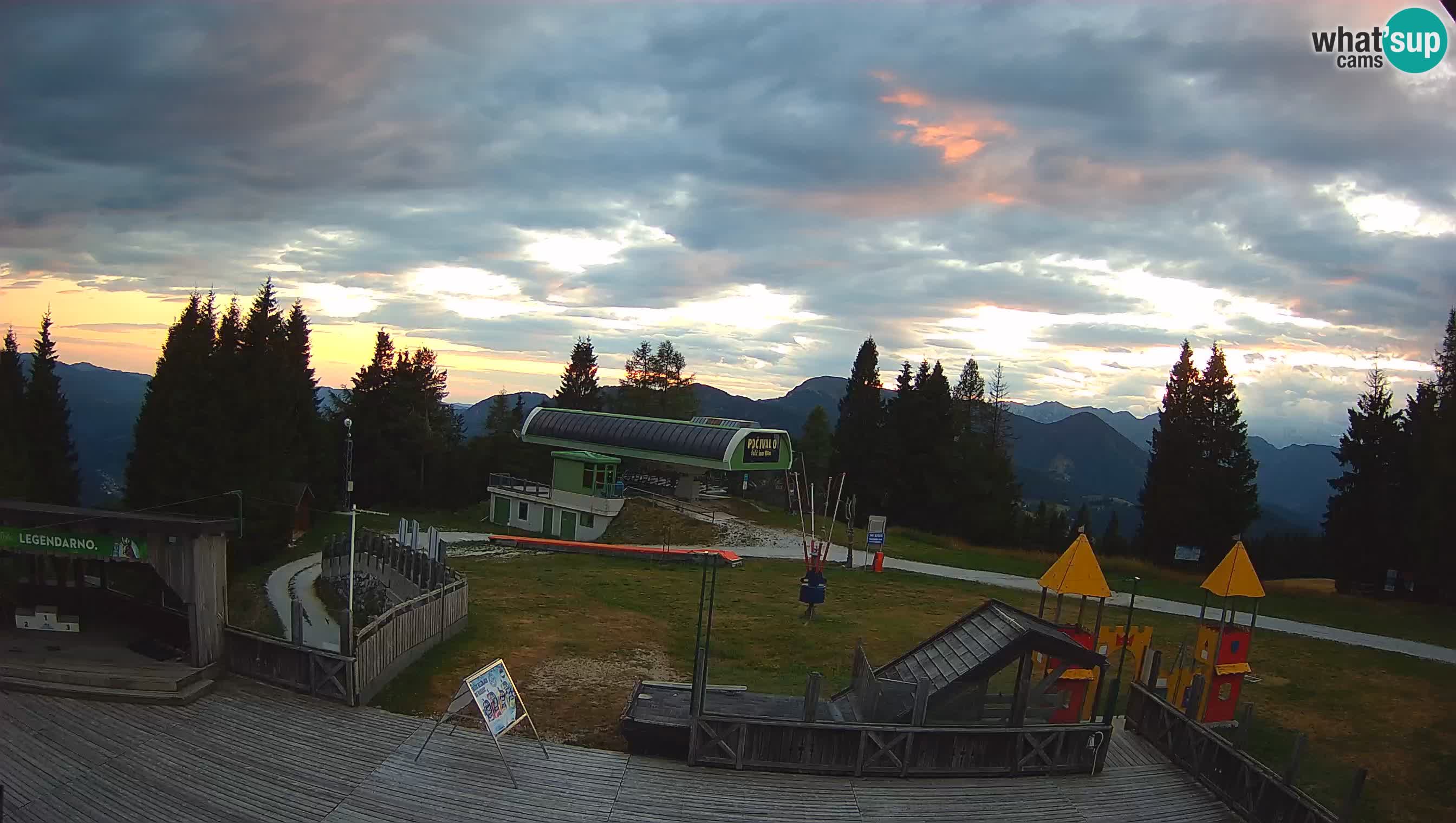 Webcam de la station de ski des Alpes slovènes à Cerkno Počivalo