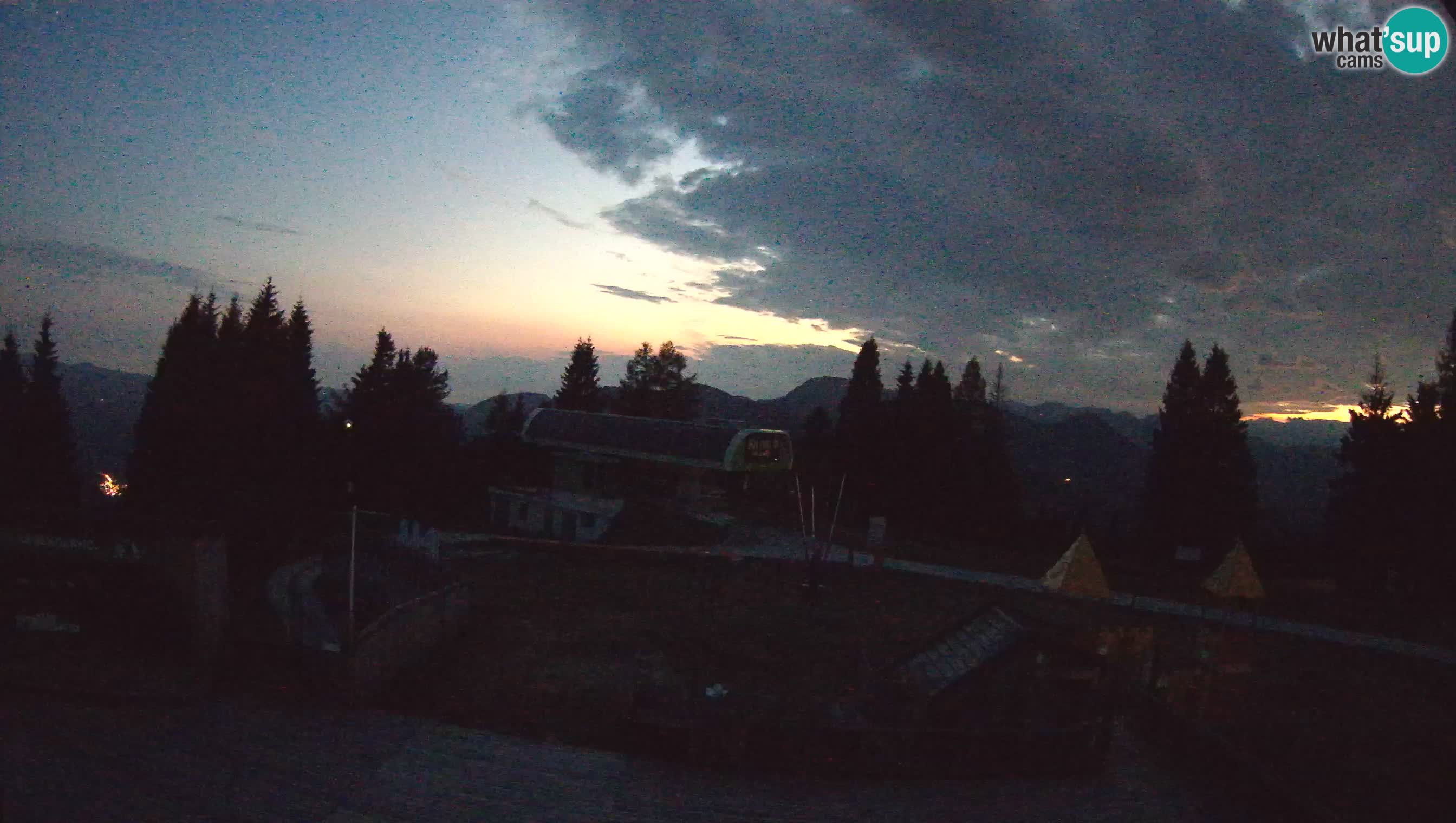 Alpska Perla kamera Cerkno Počivalo