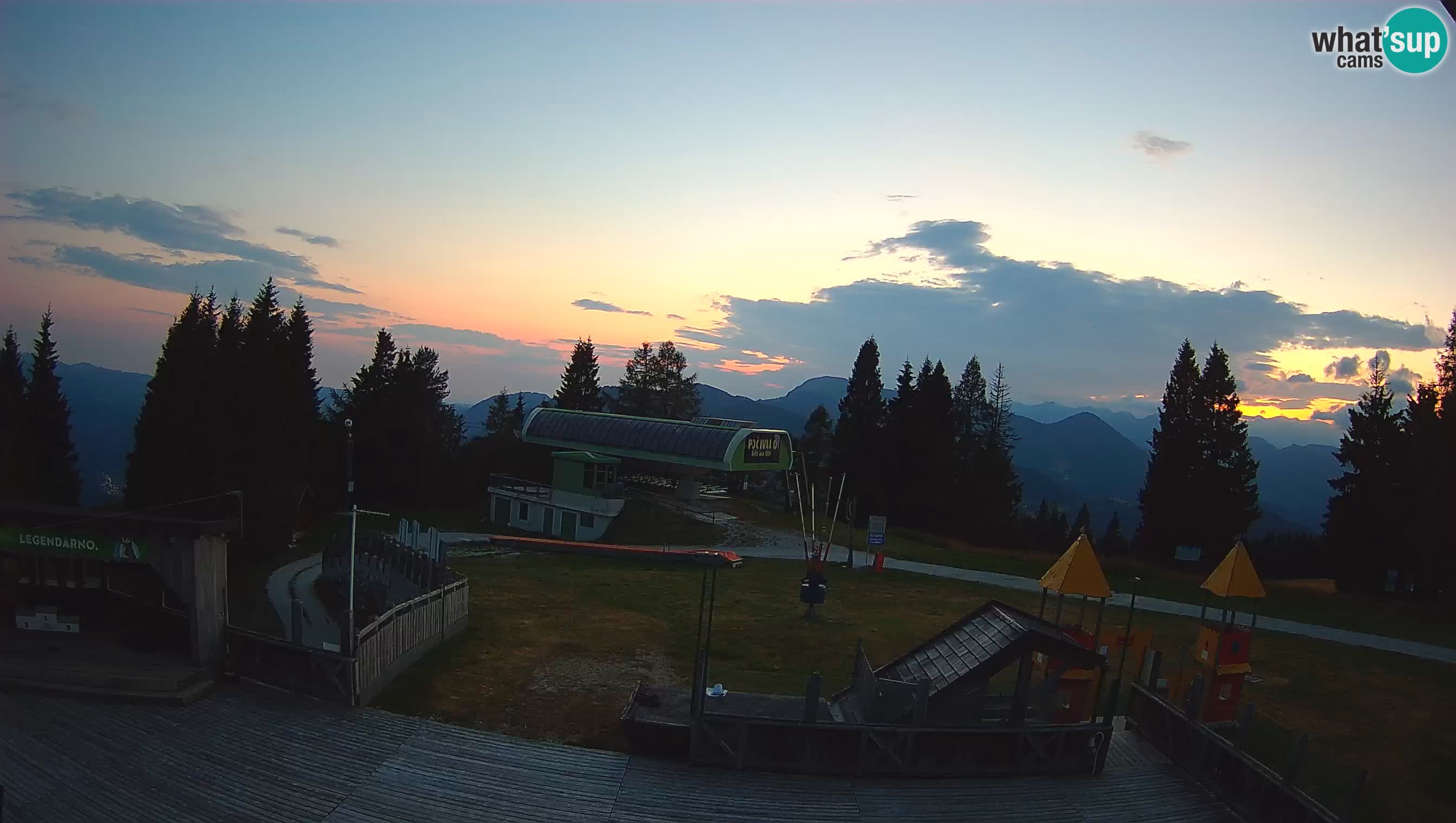 Alpska Perla Ski center Cerkno Počivalo webcam – Slovenia