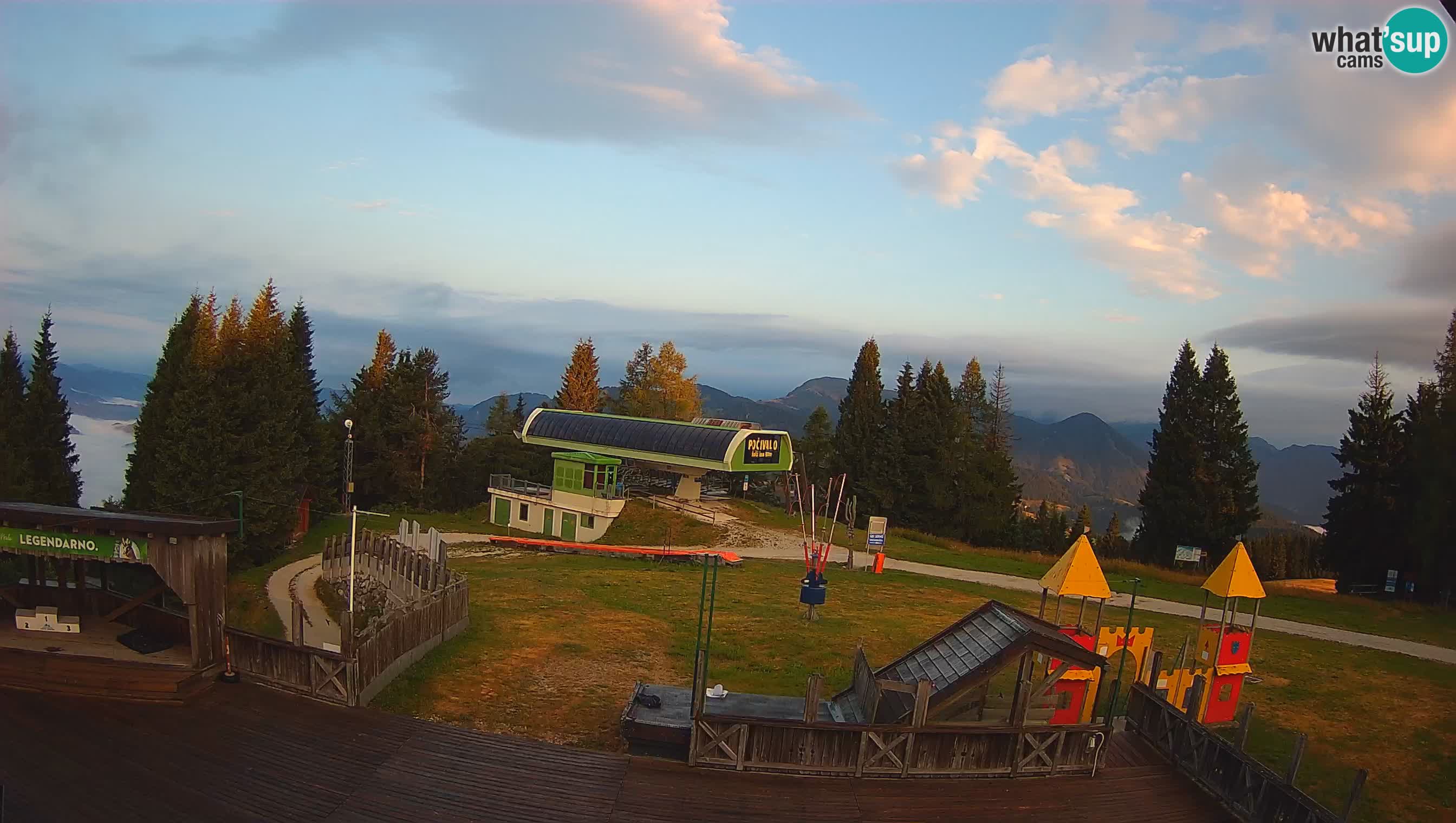 Alpska Perla kamera Cerkno Počivalo