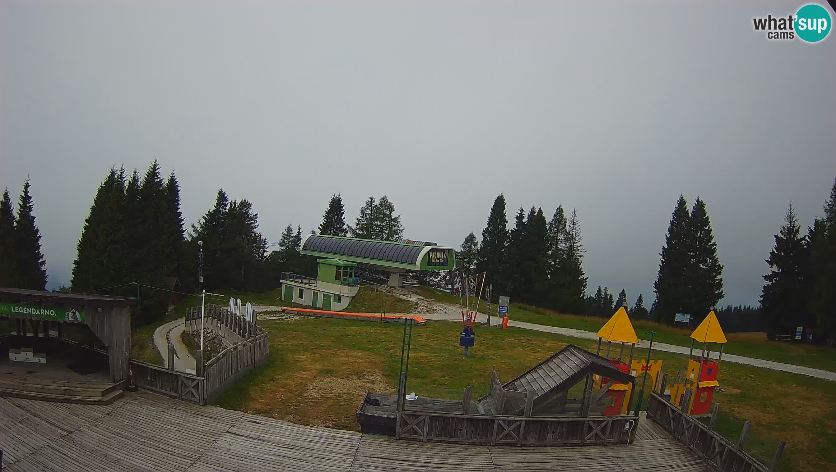 Webcam de la station de ski des Alpes slovènes à Cerkno Počivalo
