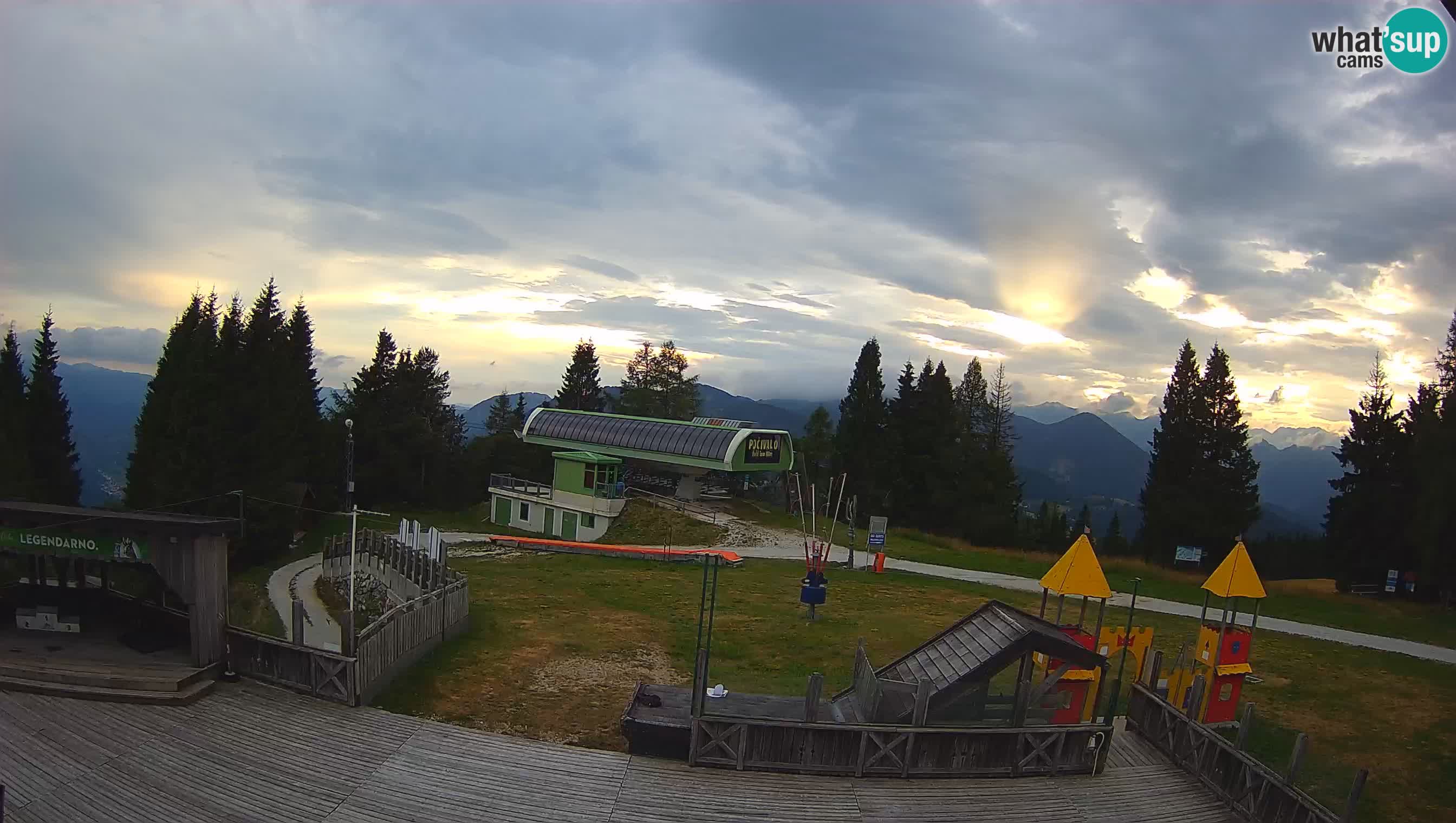 Webcam de la station de ski des Alpes slovènes à Cerkno Počivalo