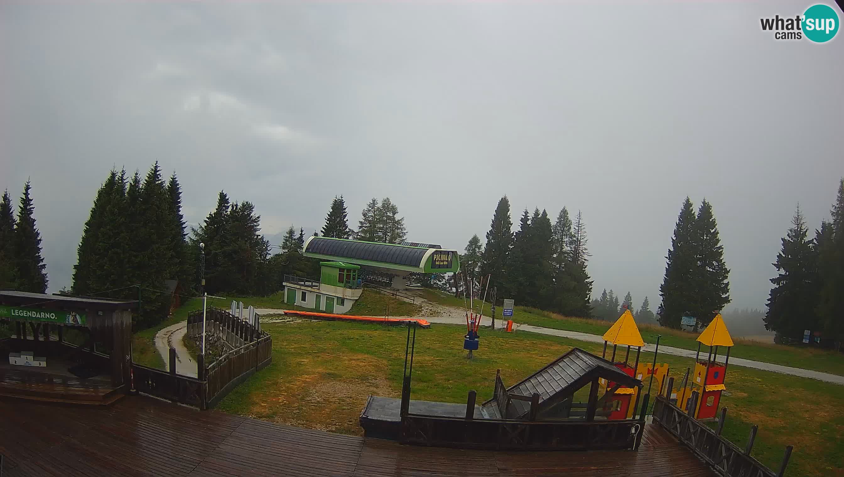 Alpska Perla Ski center Cerkno Počivalo webcam – Slovenia