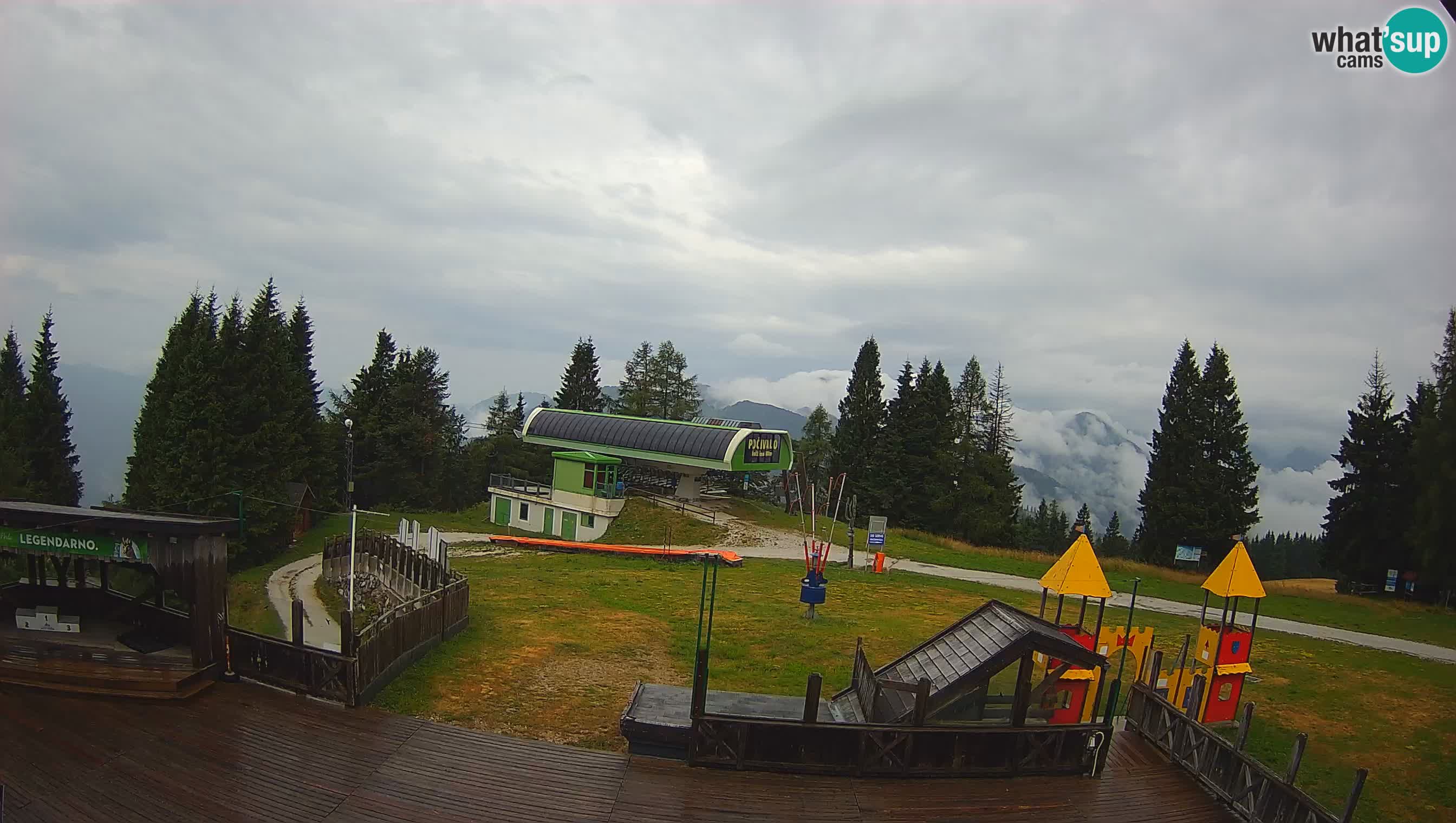 Webcam de la station de ski des Alpes slovènes à Cerkno Počivalo