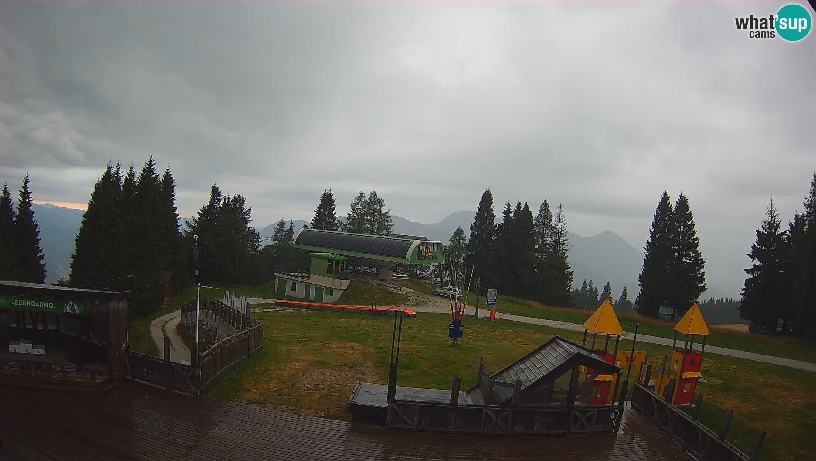 Alpska Perla Ski center Cerkno Počivalo webcam – Slovenia