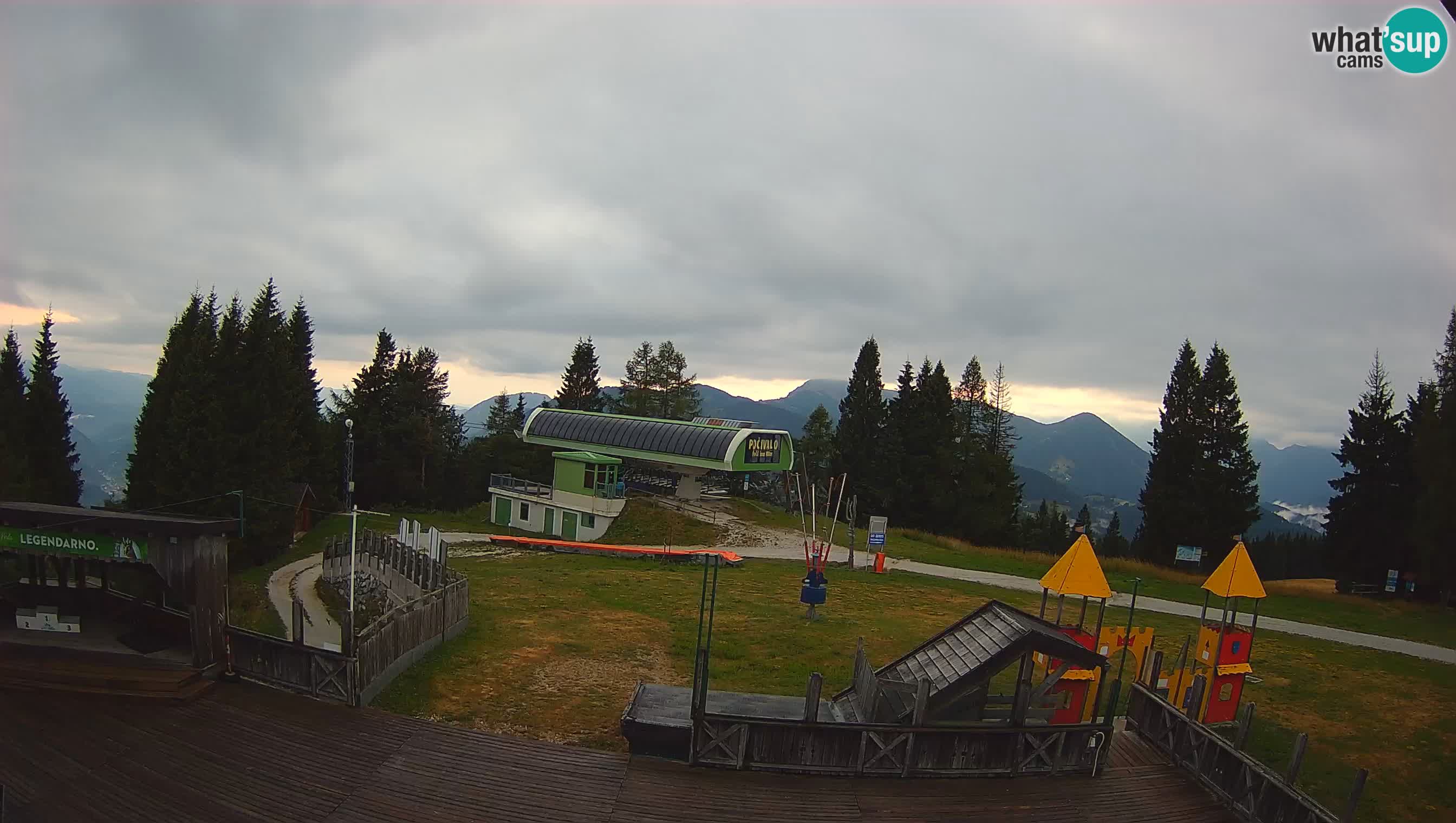 Webcam de la station de ski des Alpes slovènes à Cerkno Počivalo