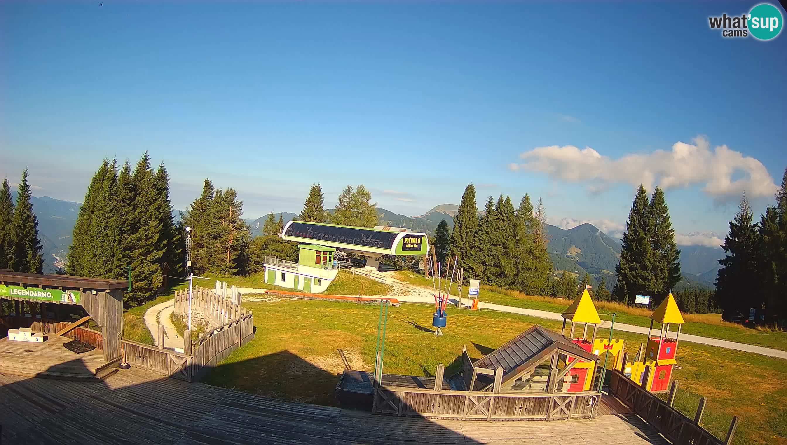 Alpska Perla Ski center Cerkno Počivalo webcam – Slovenia