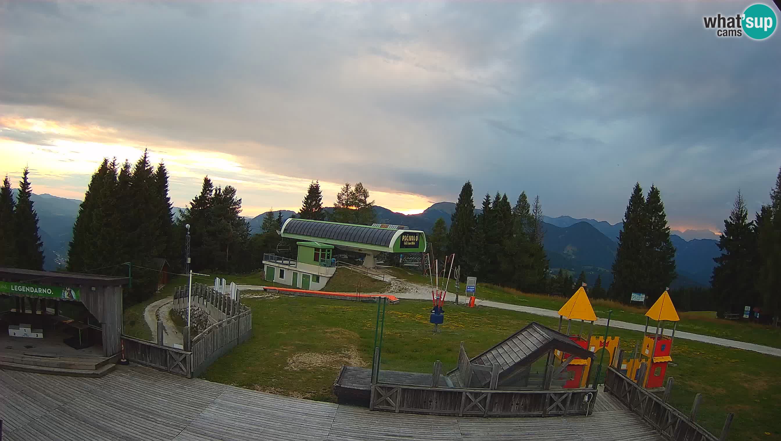 Alpska Perla kamera Cerkno Počivalo