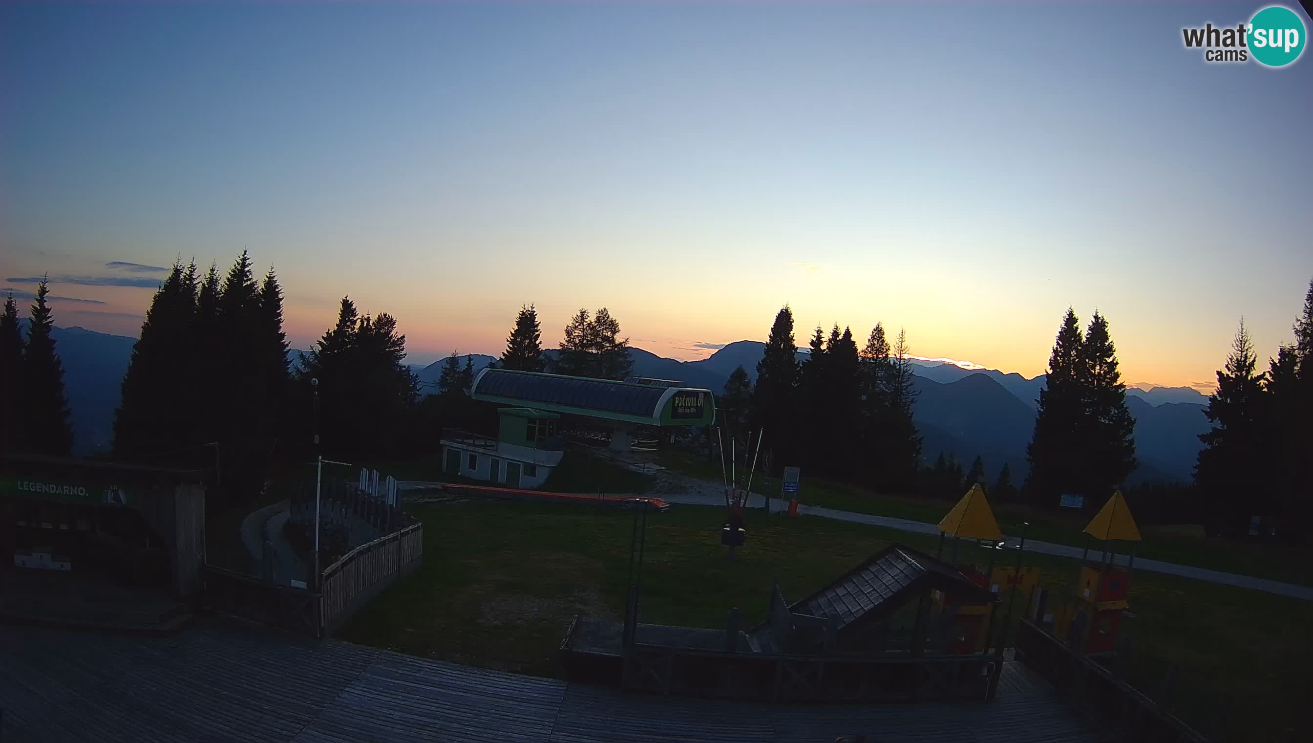 Alpska Perla Ski center Cerkno Počivalo webcam – Slovenia