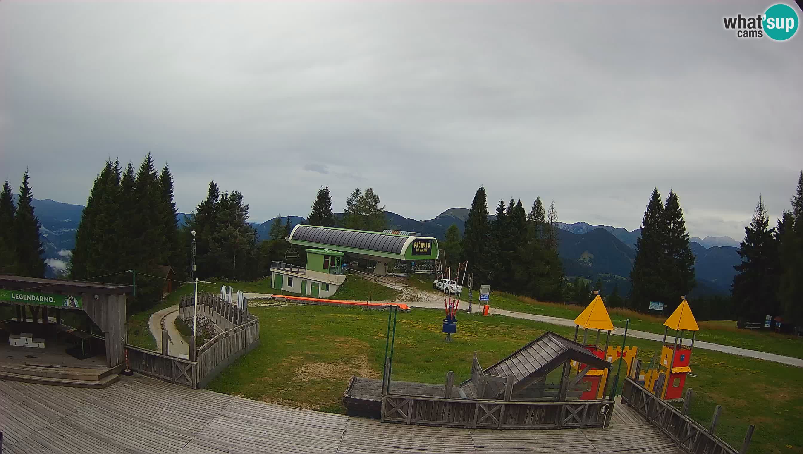 Alpska Perla Ski hotel Cerkno Počivalo webcam – Slovenia