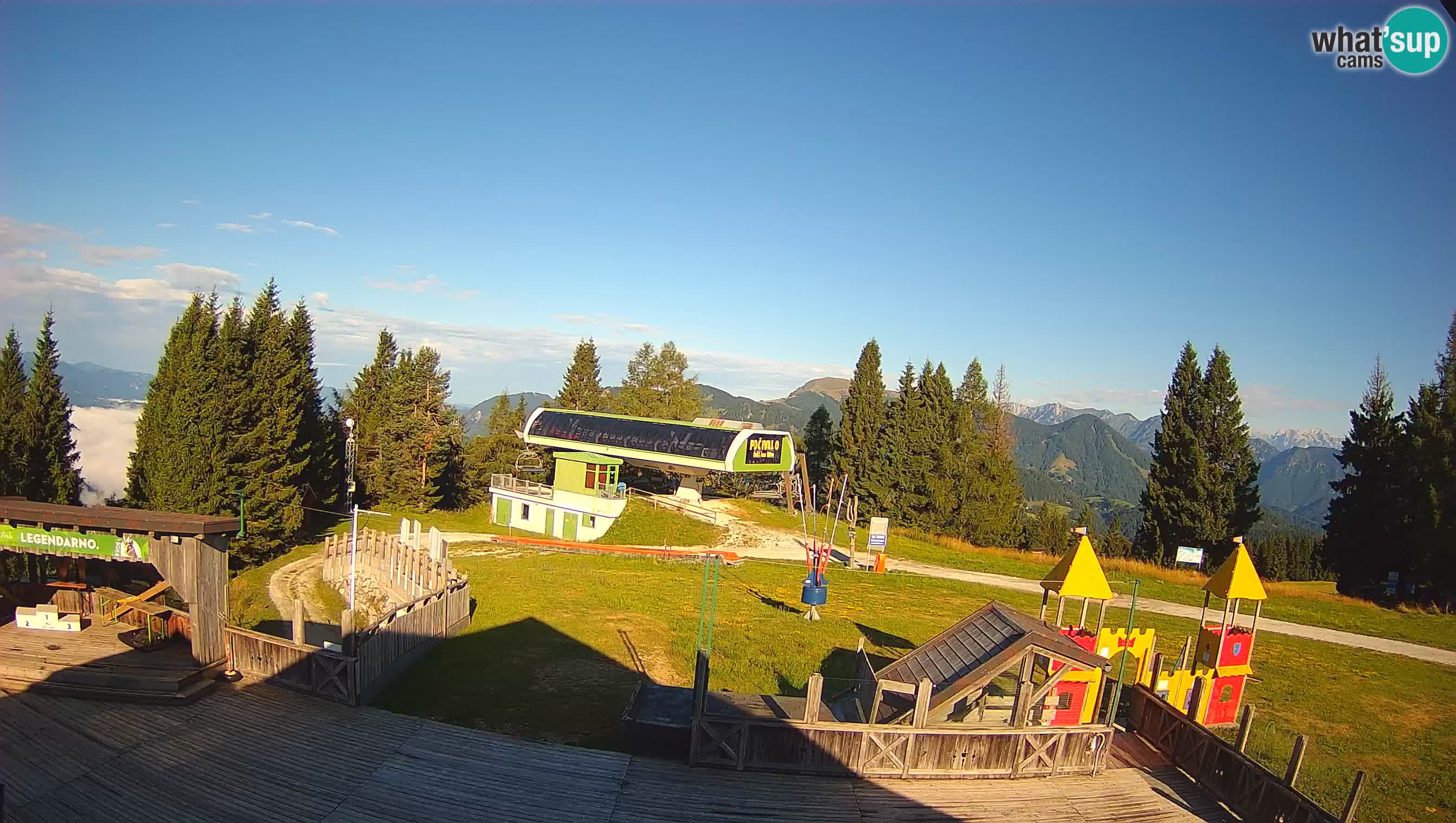 Alpska Perla Ski center Cerkno Počivalo webcam – Slovenia