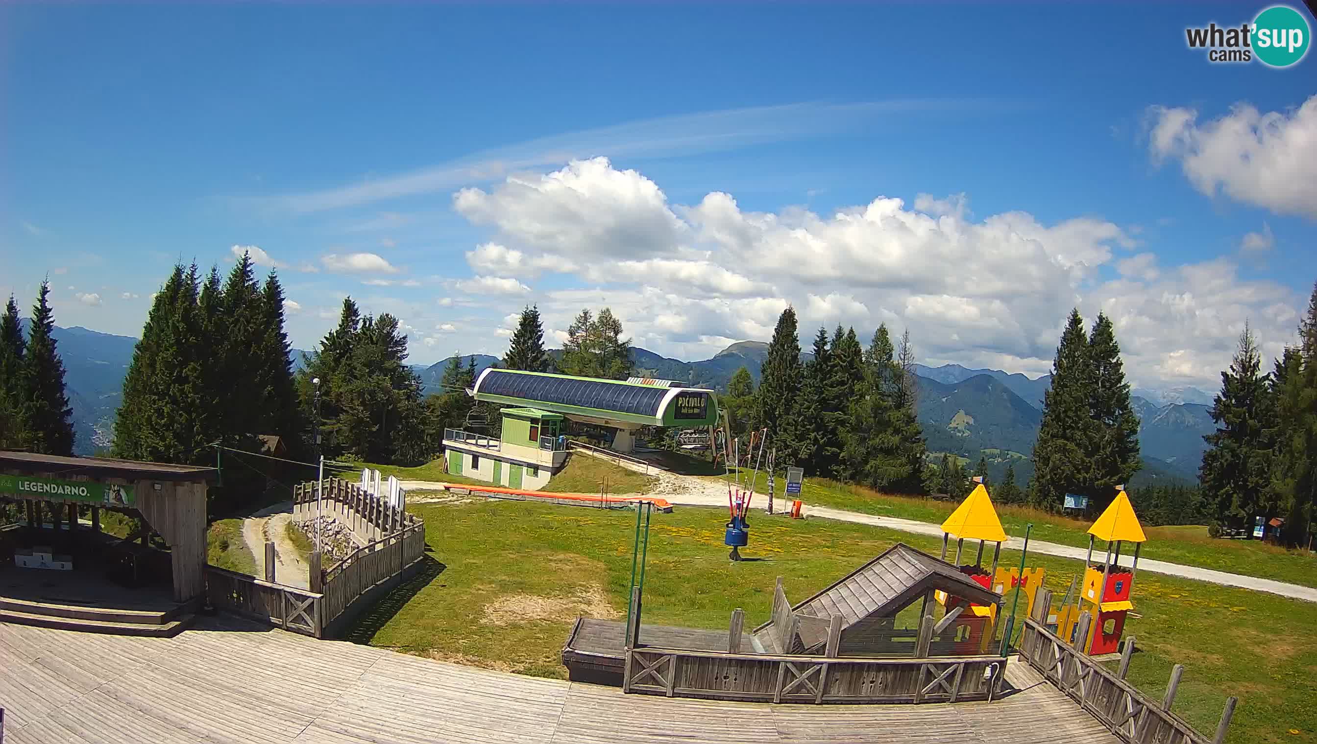 Alpska Perla Ski center Cerkno Počivalo webcam – Slovenia