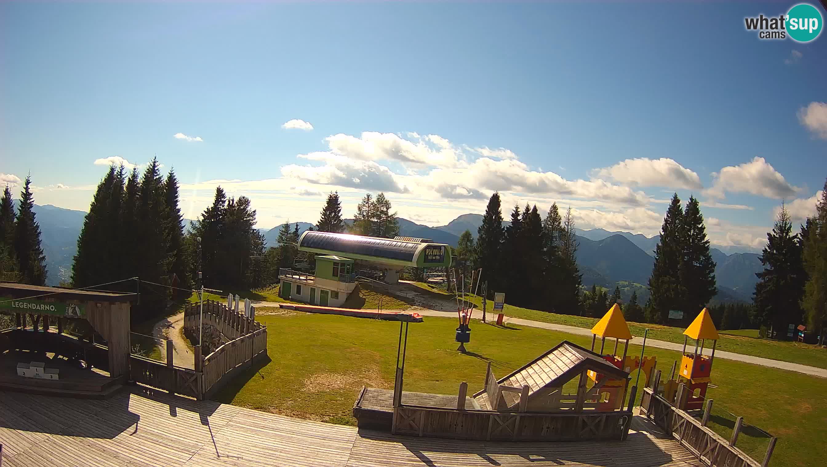 Webcam de la station de ski des Alpes slovènes à Cerkno Počivalo