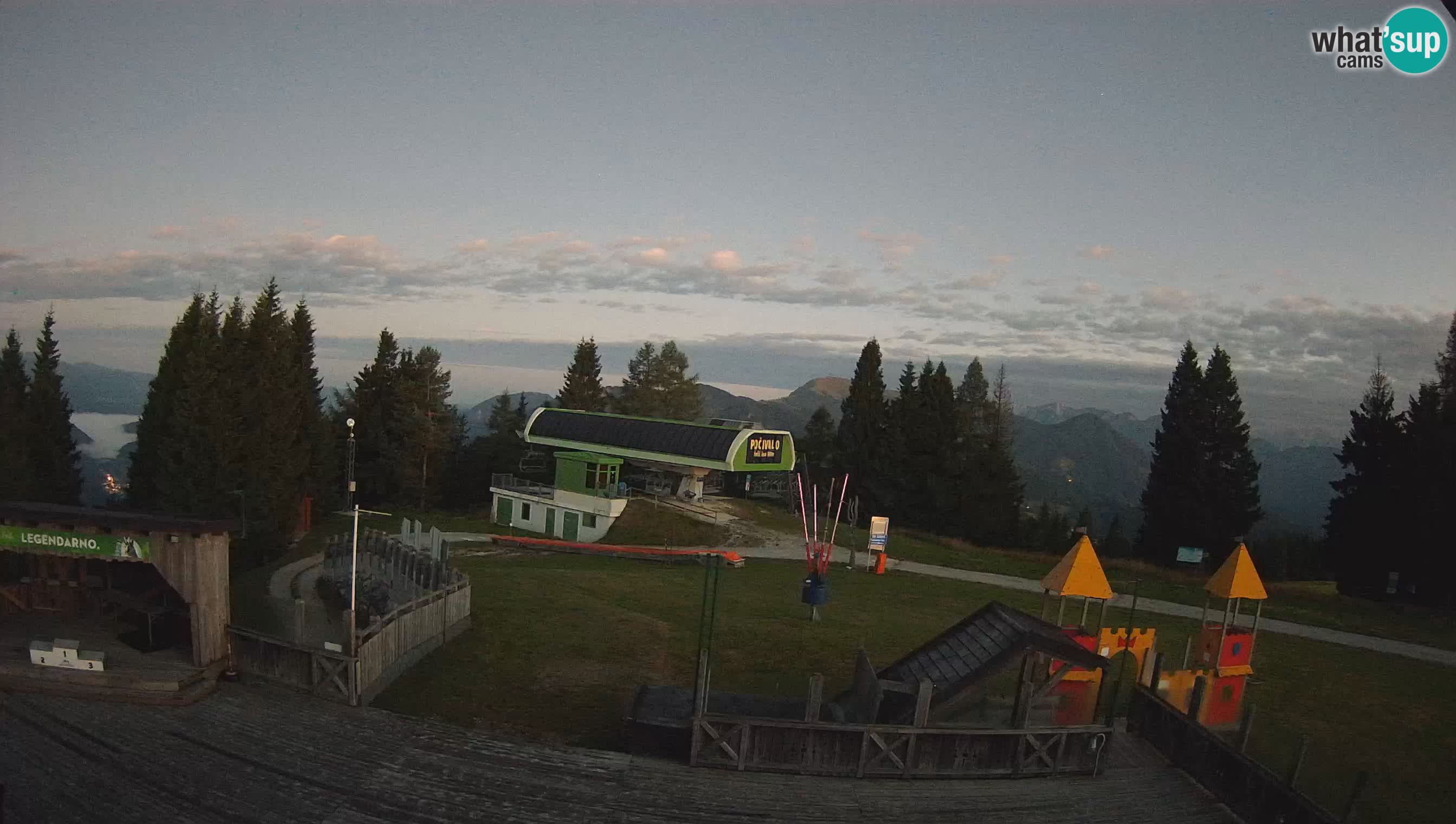 Alpska Perla Ski center Cerkno Počivalo webcam – Slovenia