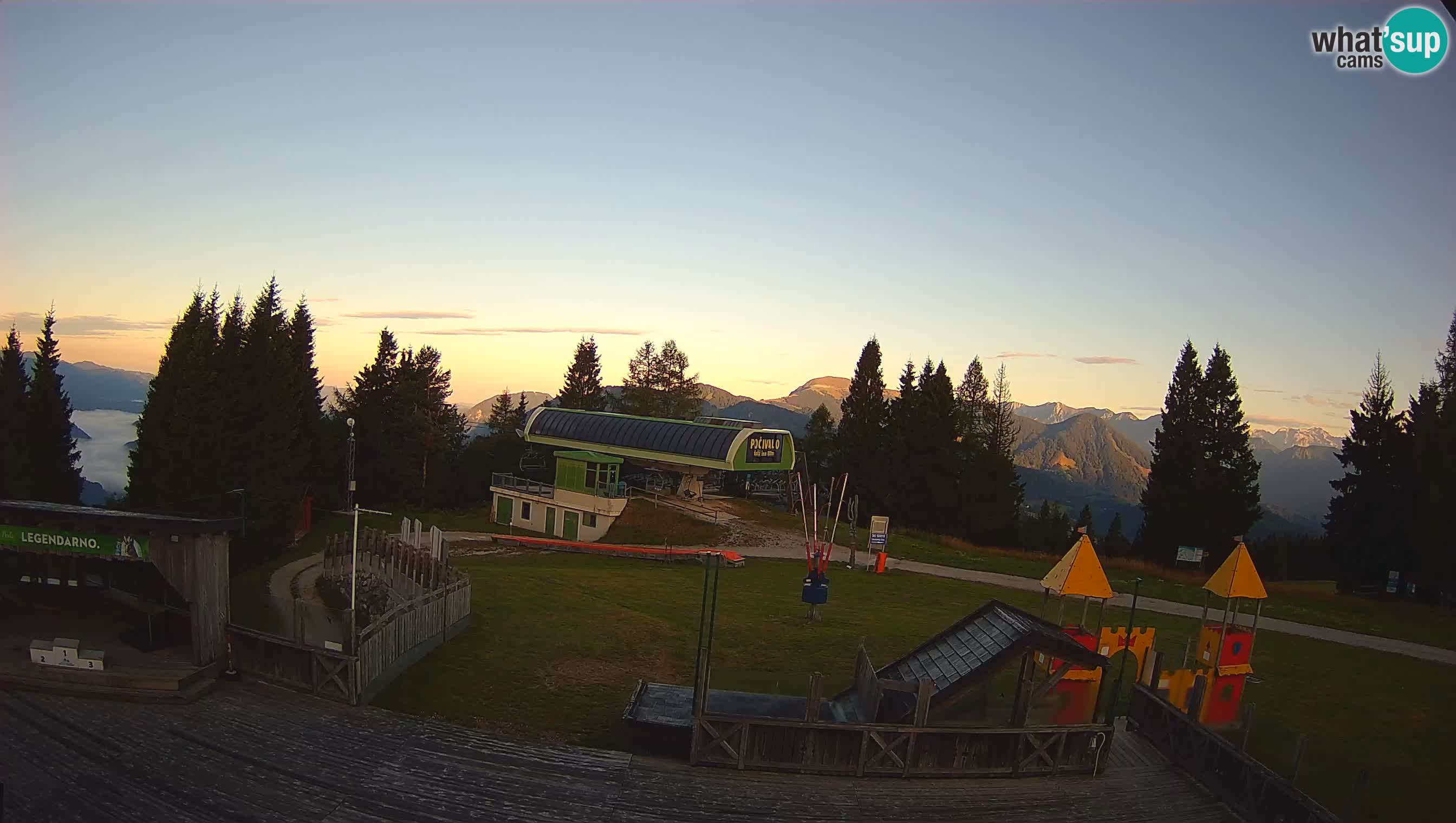 Alpska Perla Ski hotel Cerkno Počivalo webcam – Slovenia