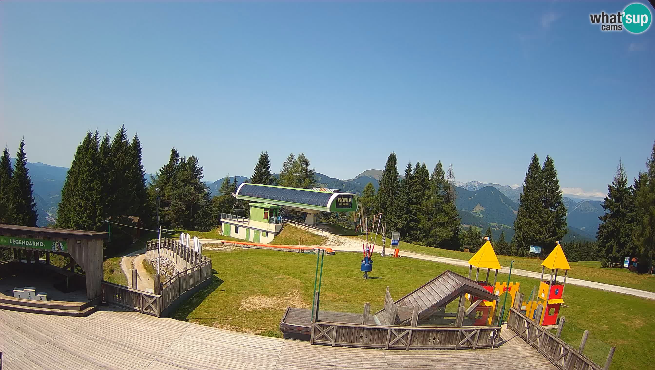 Alpska Perla Ski center Cerkno Počivalo webcam – Slovenia