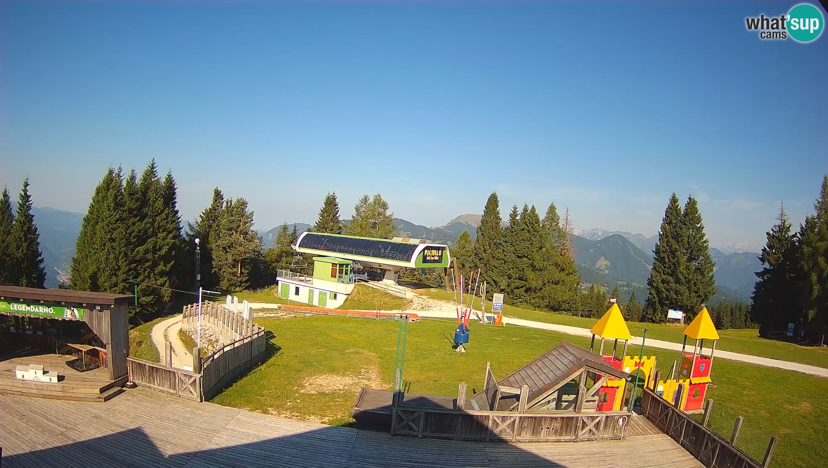 Webcam de la station de ski des Alpes slovènes à Cerkno Počivalo