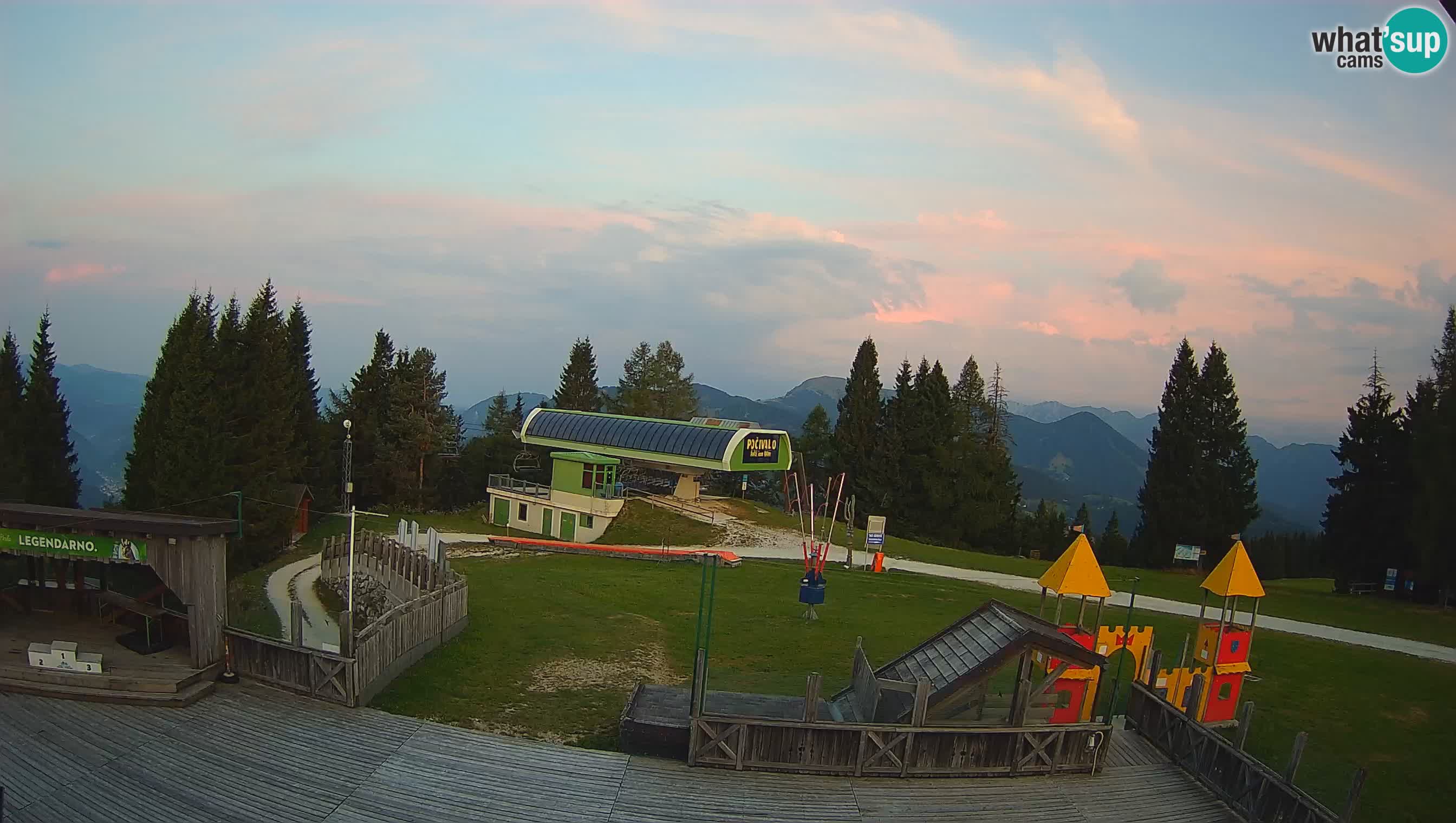 Alpska Perla Ski center Cerkno Počivalo webcam – Slovenia