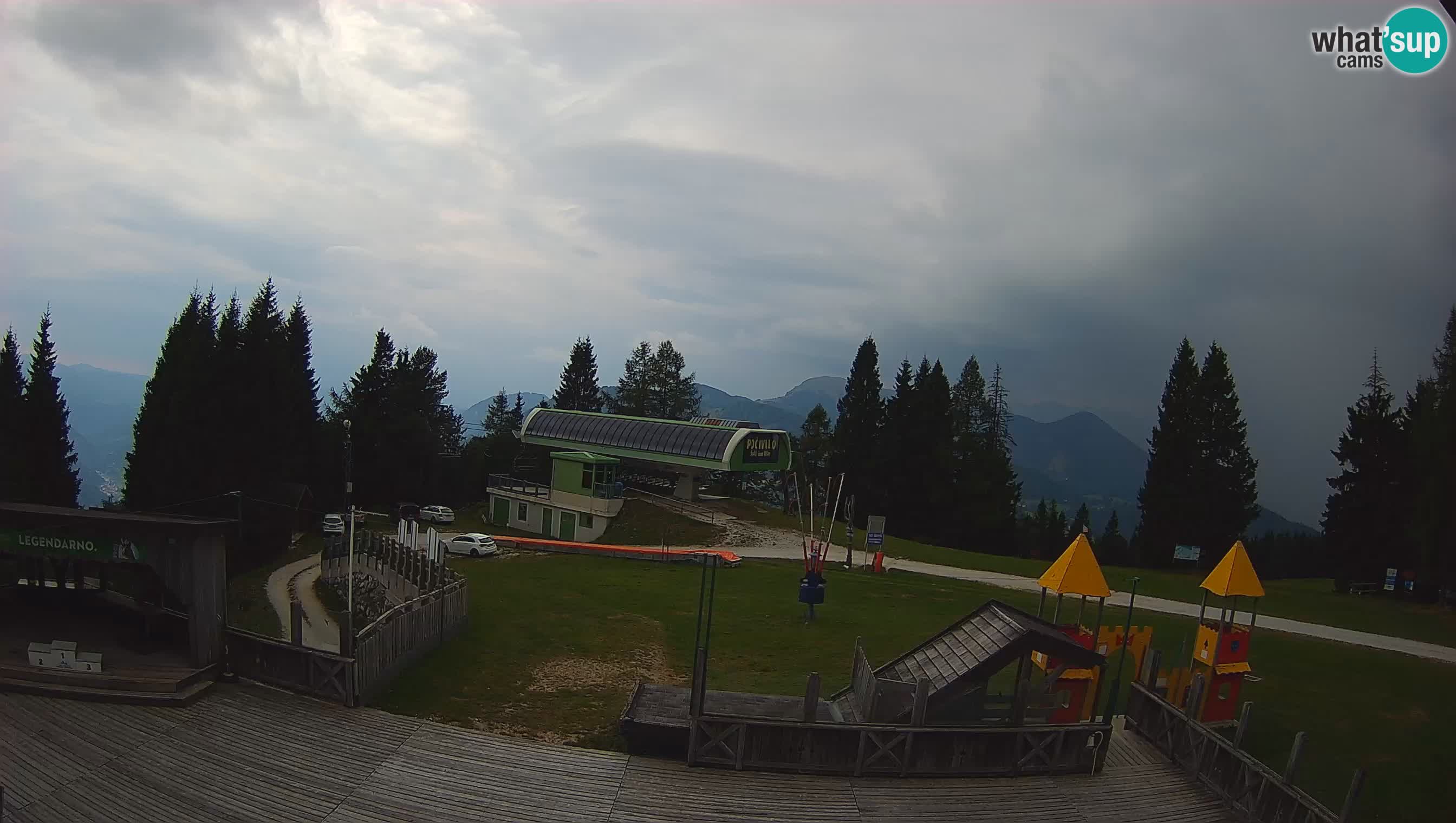 Alpska Perla Ski center Cerkno Počivalo webcam – Slovenia