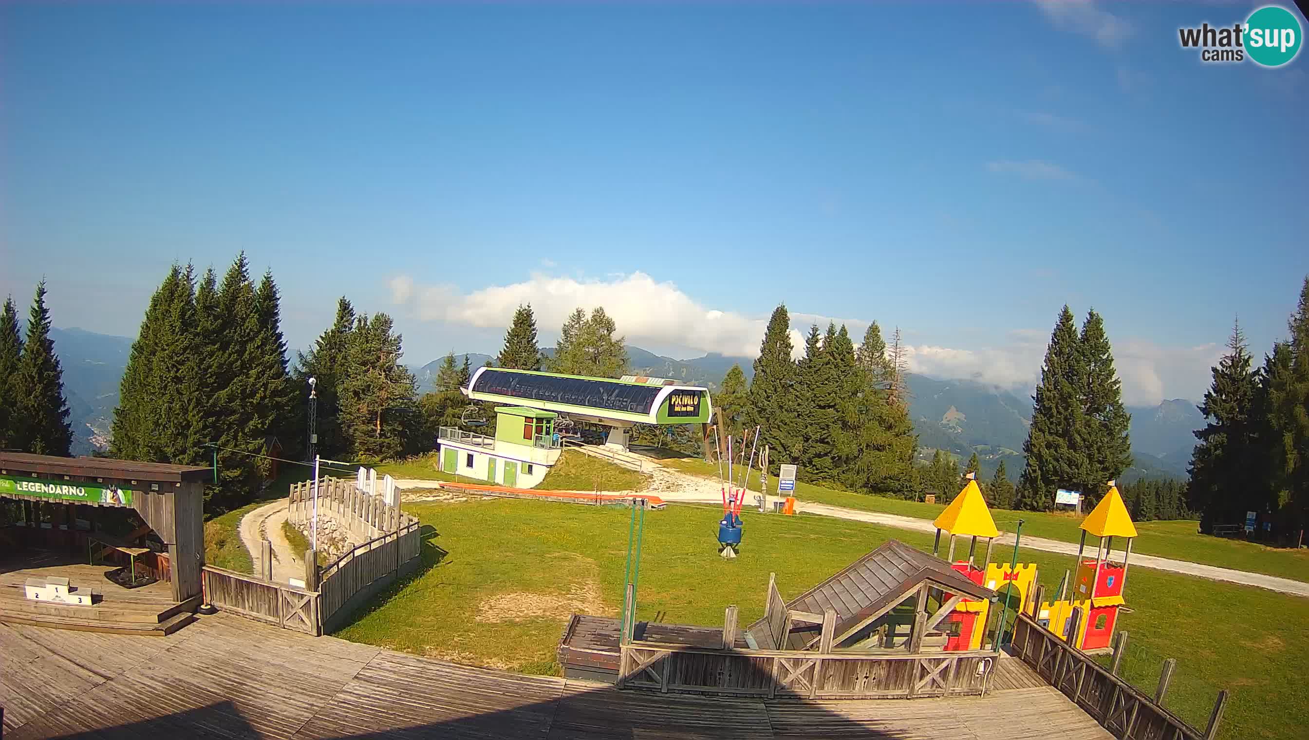 Alpska Perla Ski center Cerkno Počivalo webcam – Slovenia
