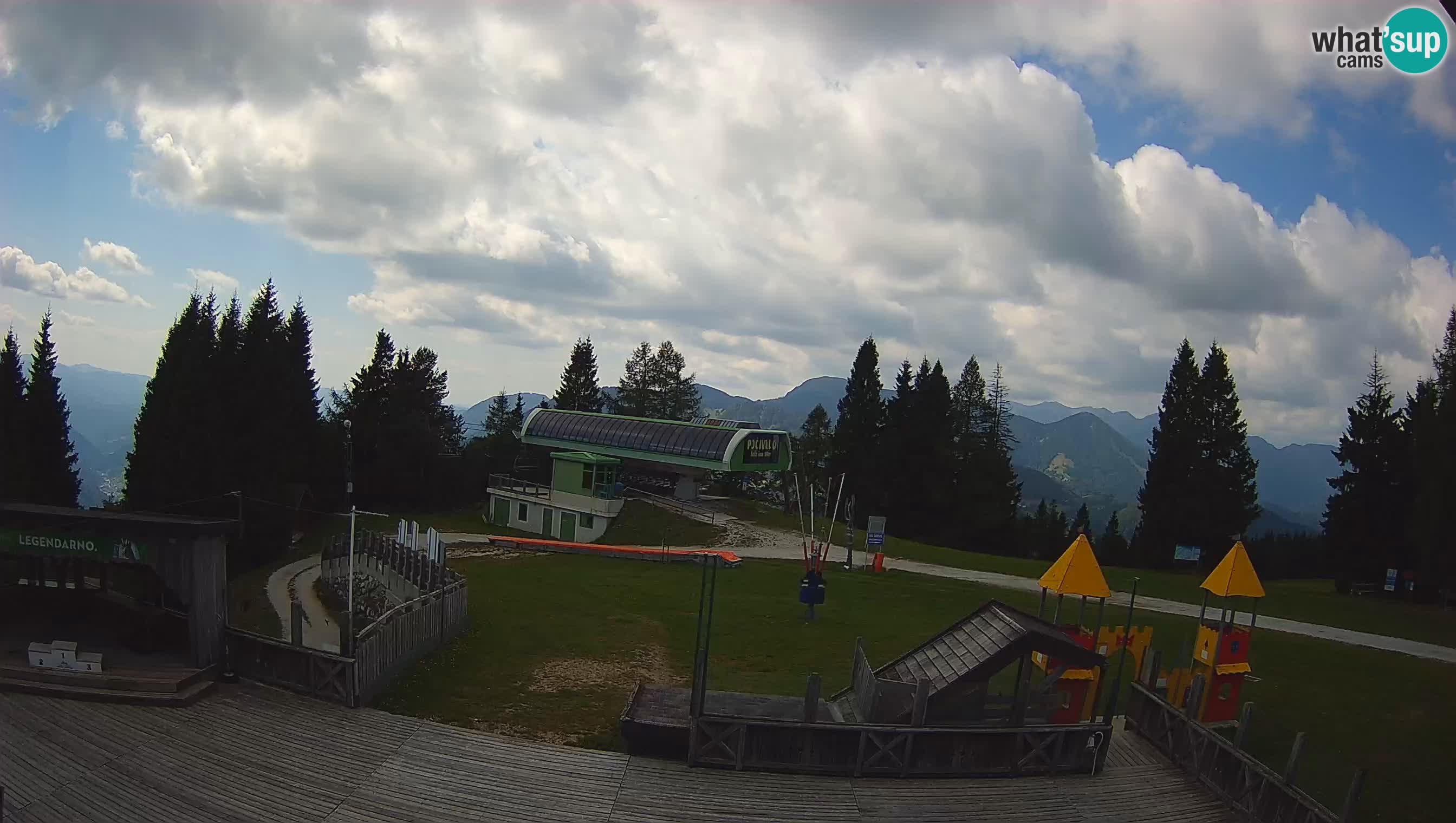 Alpska Perla Ski hotel Cerkno Počivalo webcam – Slovenia