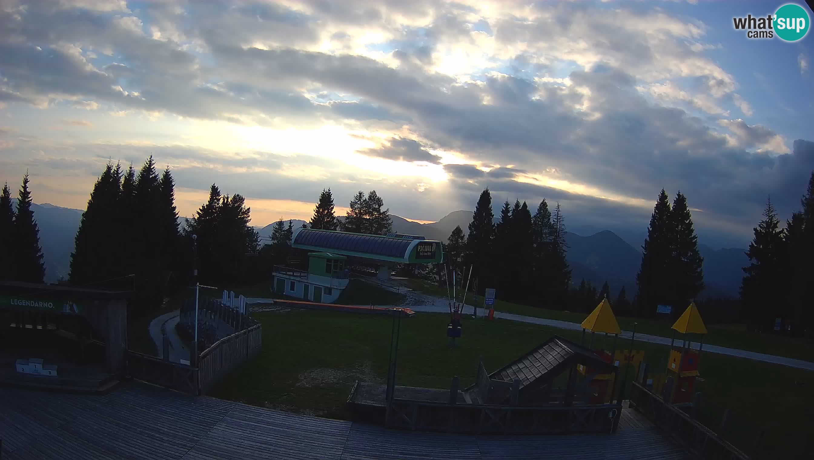 Alpska Perla Skijalište Cerkno Počivalo web kamera – Slovenija