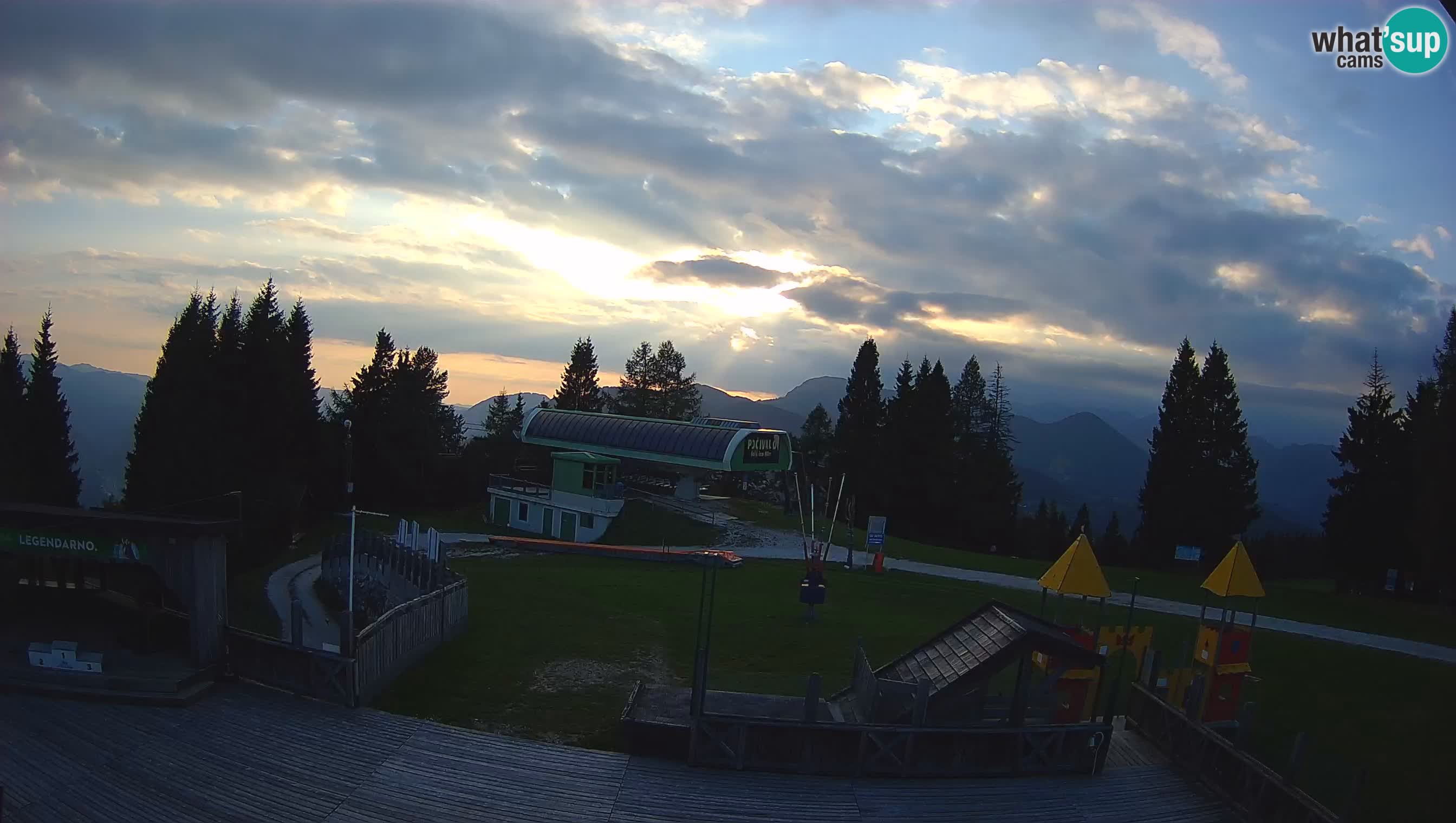 Alpska Perla Skijalište Cerkno Počivalo web kamera – Slovenija